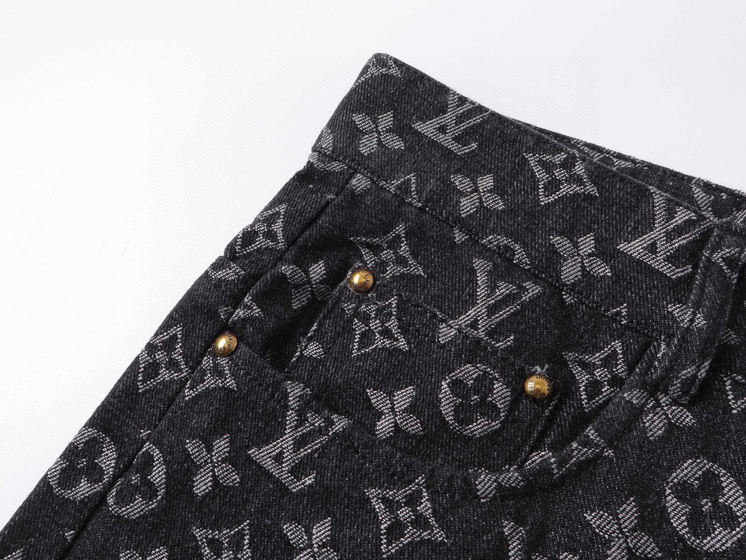 路易威登/Louis Vuitton 夏季新款 老花提花休闲短裤 五分牛仔裤黑色