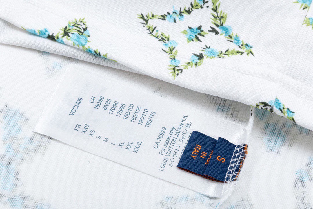 路易威登/Louis Vuitton 夏季新品 满印花卉logo圆领短袖T恤 白色