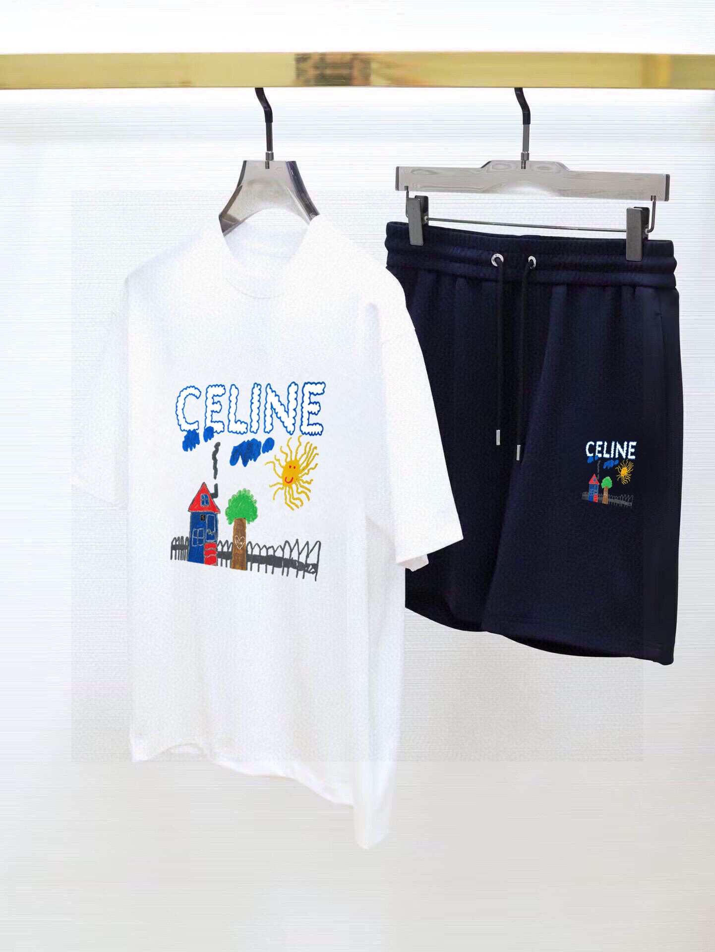 Celine 品牌【CELINE赛琳】 2025新款男士短袖短裤套装 销售 市面高端版本 手感细腻柔软 让你穿着更加舒适 立体裁剪版型超赞 尺码:M-5XL下单请报身高体重