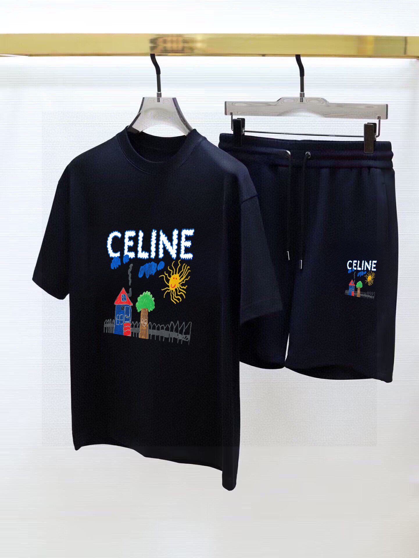 Celine 品牌【CELINE赛琳】 2025新款男士短袖短裤套装 销售 市面高端版本 手感细腻柔软 让你穿着更加舒适 立体裁剪版型超赞 尺码:M-5XL下单请报身高体重