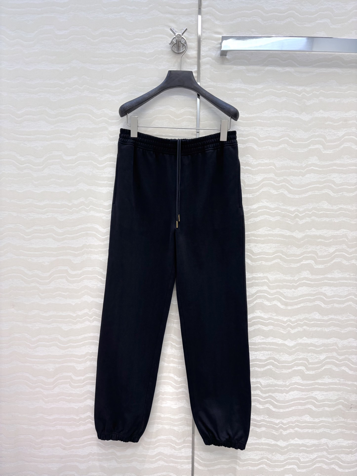 独家首发❤️爆单推荐！B家休闲穿搭！时髦风气质单品！十字绣工艺刺绣战马时髦休闲裤！可甜可盐气质减龄少女风