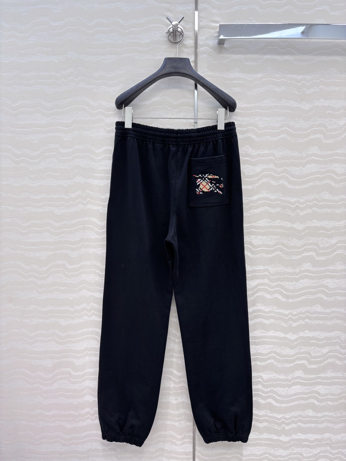 独家首发❤️爆单推荐！B家休闲穿搭！时髦风气质单品！十字绣工艺刺绣战马时髦休闲裤！可甜可盐气质减龄少女风