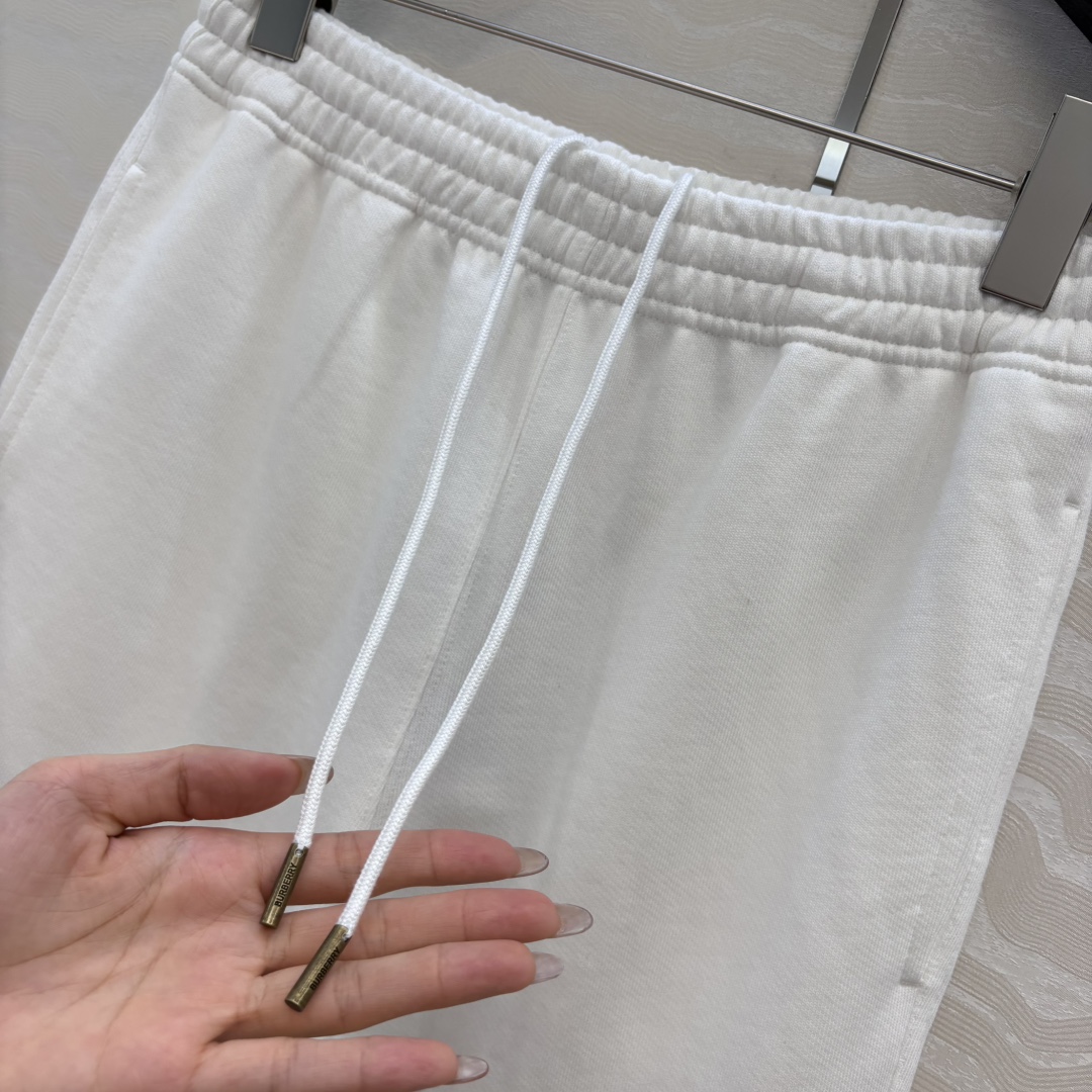 独家首发❤️爆单推荐！B家休闲穿搭！时髦风气质单品！十字绣工艺刺绣战马时髦休闲裤！可甜可盐气质减龄少女风