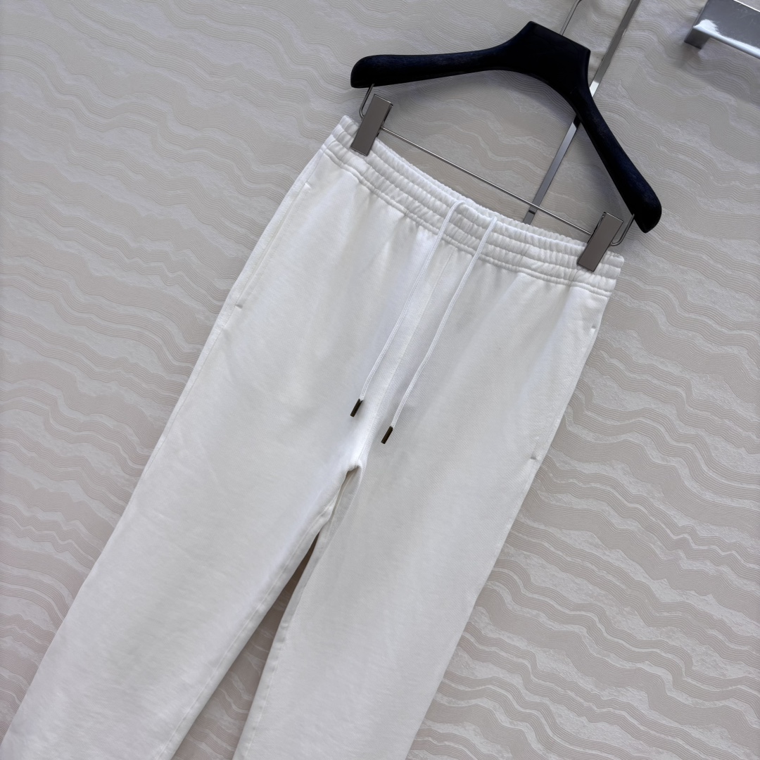 独家首发❤️爆单推荐！B家休闲穿搭！时髦风气质单品！十字绣工艺刺绣战马时髦休闲裤！可甜可盐气质减龄少女风