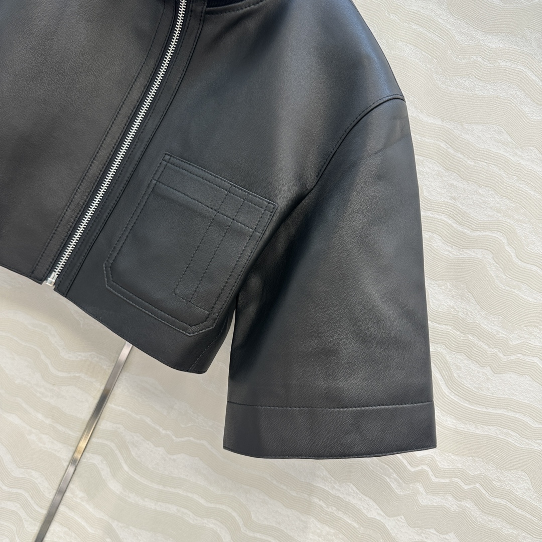独家首发！高端原单❤️品质控衣橱必入！H顶级小羊皮，摩登复古短袖夹克小外套！顶级皮质超级细腻！极简主义立