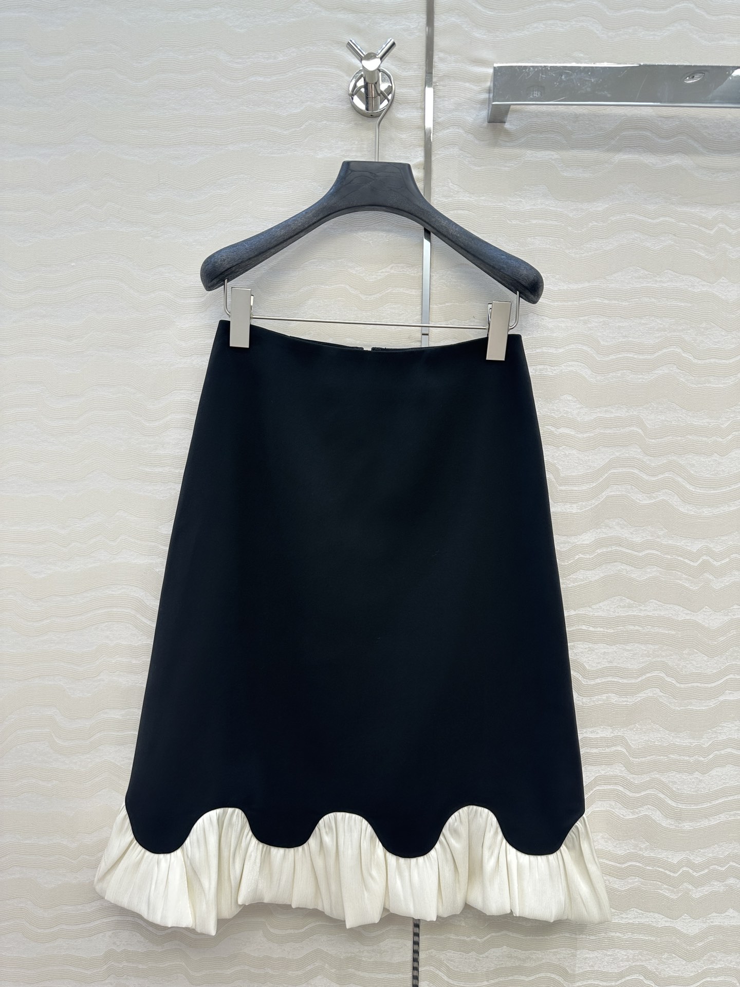 Row Wind Women’s Suit: High Quality, Elegant Design, Customizable Bouquet Detail - 图片 1
