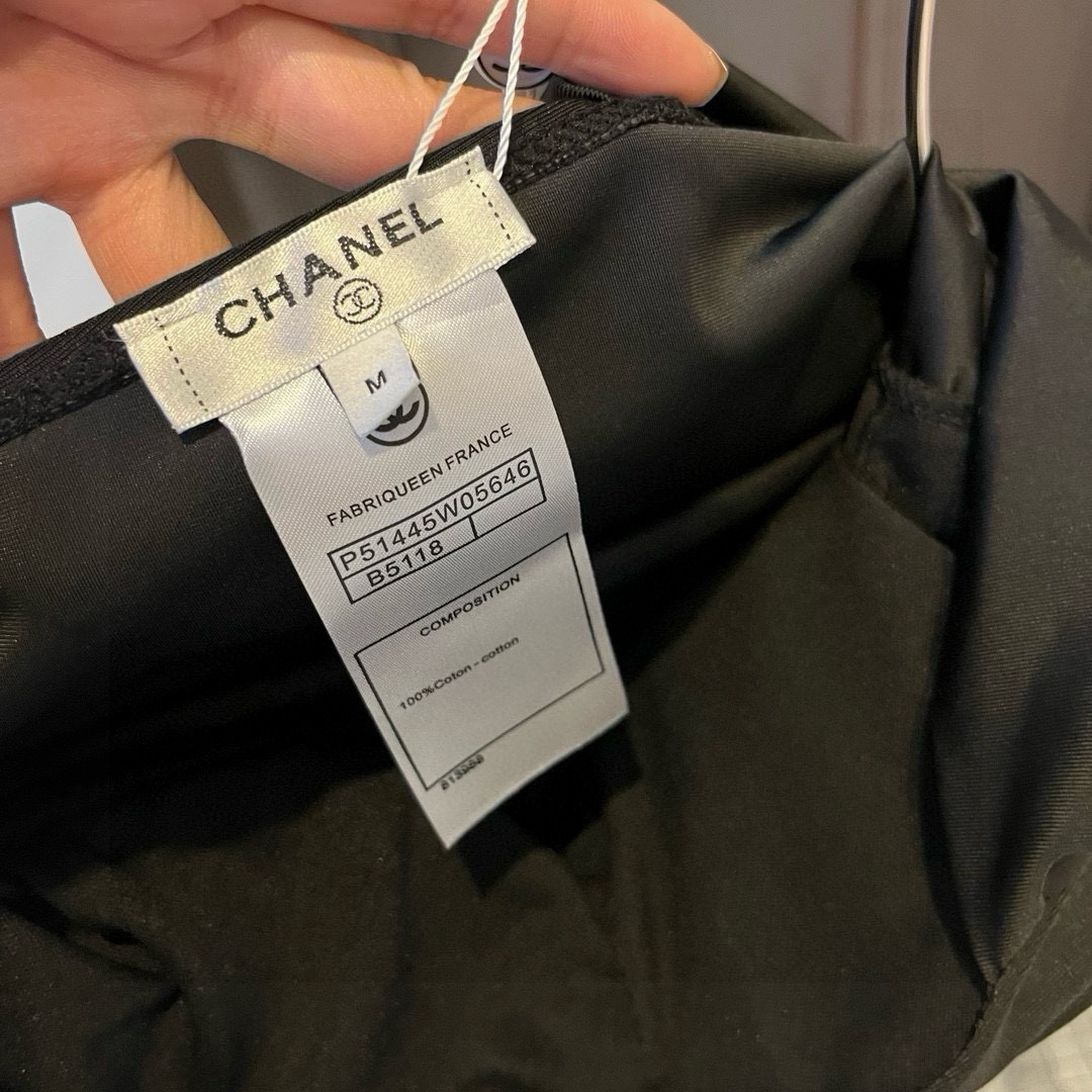  🆕

 Chanel香奈儿新款连体泳衣比基尼，官方款，S M L XL