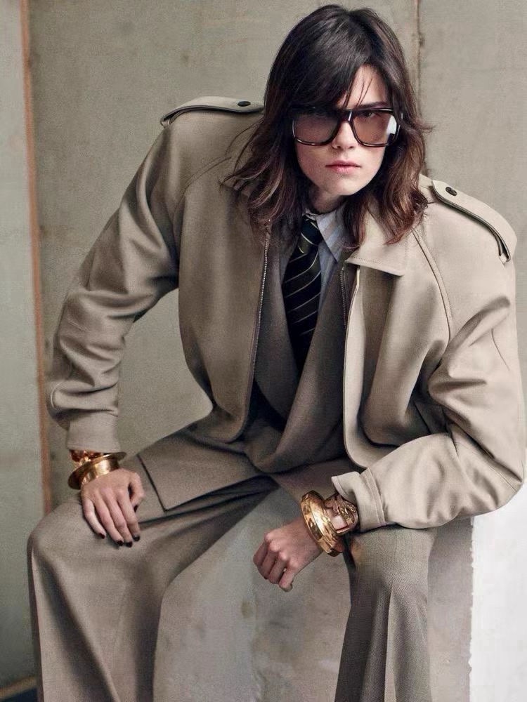 Saint Laurent SL 558 Square Sunglasses - Stylish Eyewear for Men and Women