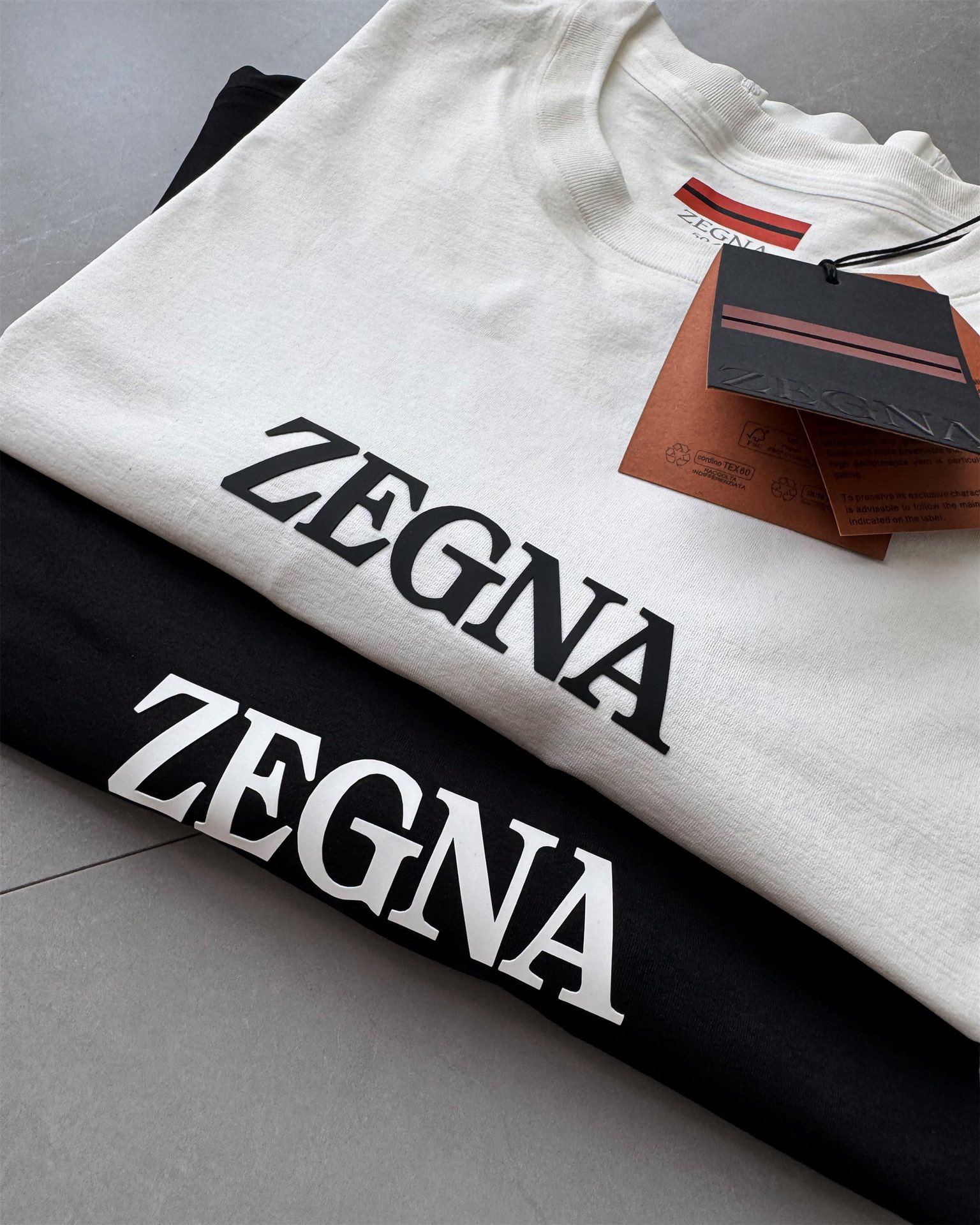 Alternative view of T-Shirt 02288