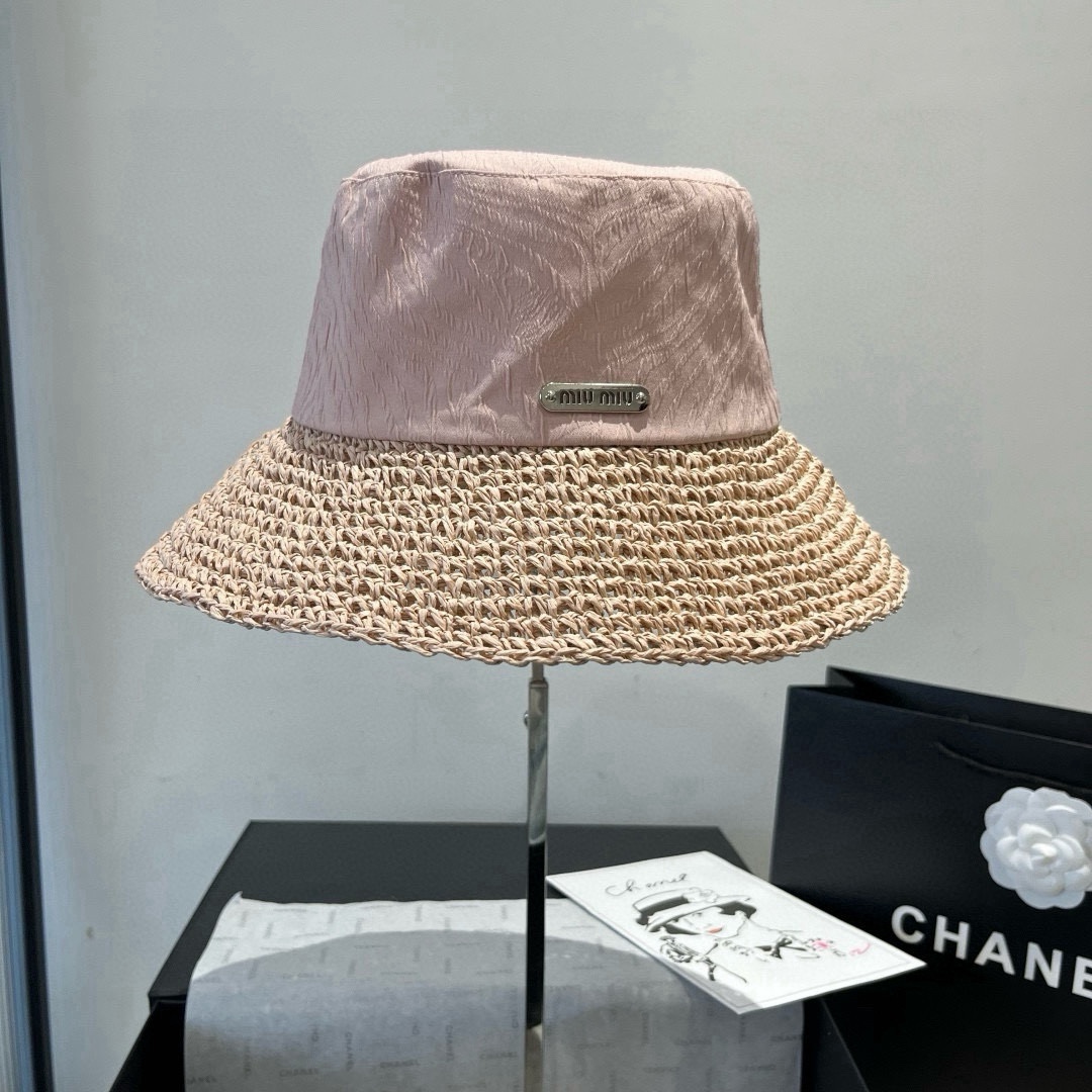 NO:358648,Miumiu Miu new fisherman hat, braided spliced ​​gold wire fabric, head circumference 57cm hat, straw hat, fisherman hat, baseball hat, hat, miumiu, espadrilles, hatsmiumiu缪缪新款渔夫帽,编织拼接金丝面料,头围57cm 帽子草帽渔夫帽棒球帽,帽子,miumiu,espadrilles,hats,hat