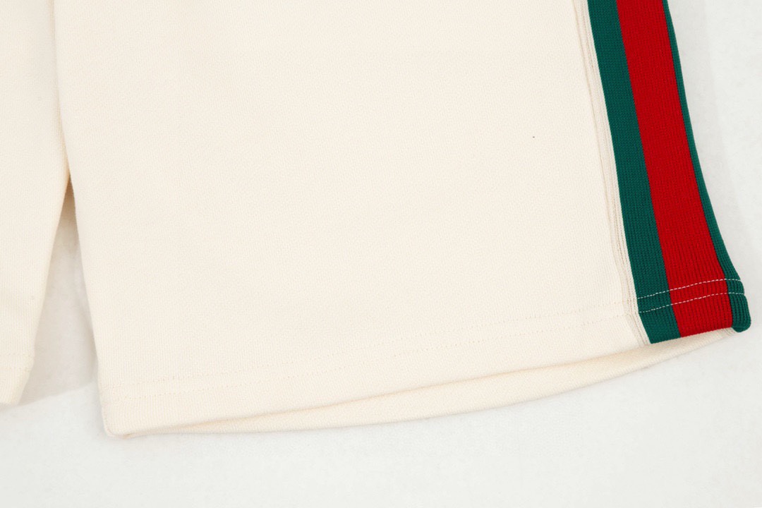 古驰/Gucci 夏季新款 侧边红绿条织带休闲短裤 杏色