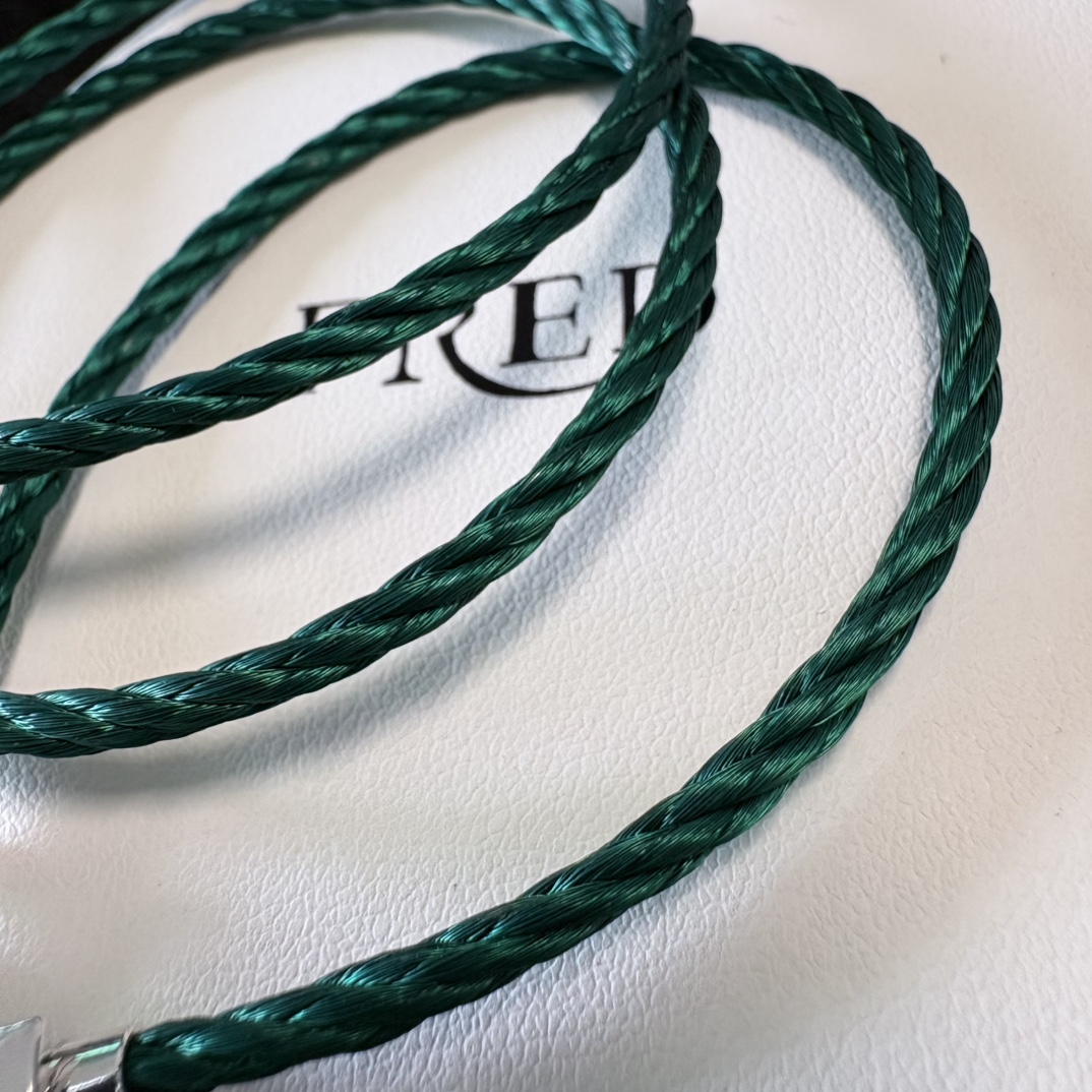 High-Quality Customised Bracelets: £400 Red-Skinn Rope Fashion Series with 18k Gold Process - 图片 5