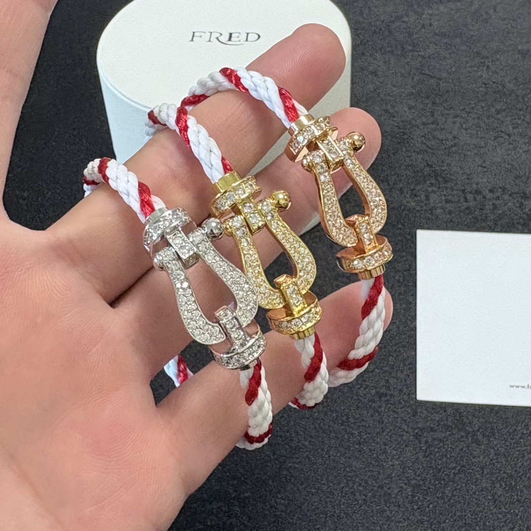 Luxury Tri-Colored Bracelet Collection with 18K Gold Plating and Fluorescent Nylon – Fashion Statement - 图片 1