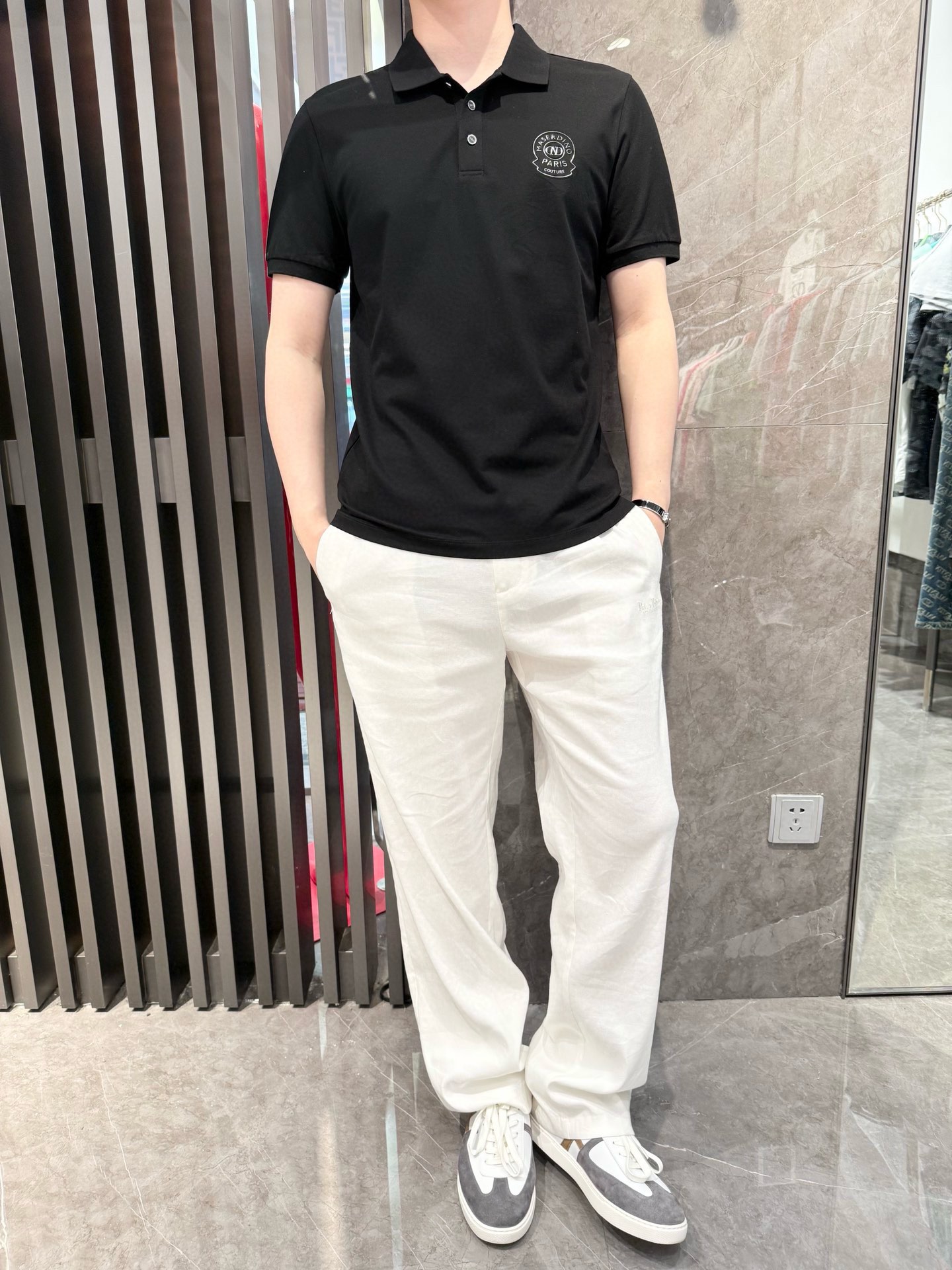 NO:466122,Dino luxury products - brand authentic products in 2025 latest polo shipments, hot-selling items in Europe and the United States!  Selected Italian imported brand European cotton, the unique logo on the chest is matched with the latest design, highlighting fashion!  Number of codes 48-56 (model 180/wear 50, with Hong Kong Lane Crawford gift box packaging), alexander wang19860909Dino奢品-品牌正品2025最新polo出货 欧美热销单品！精选意大利进口品牌欧货棉,胸前独特的标志搭配最新的设计,彰显时尚 ！码数48-56（模特180/穿50,配香港连卡佛礼盒包装）,,alexander wang,Men's clothing