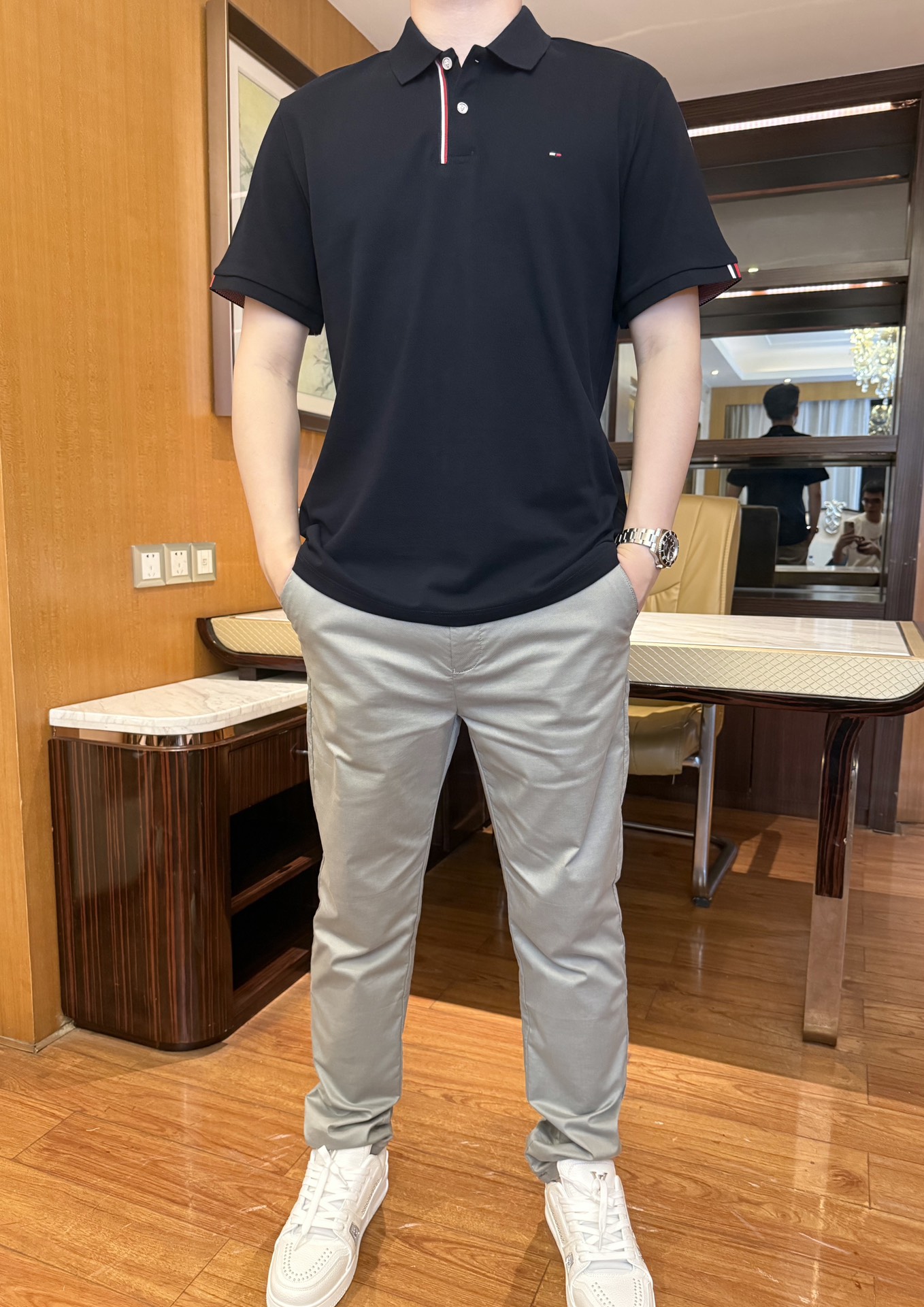 NO:466168,Tommy-2025 counter latest hot-selling Polo, London counter hot-selling items!  Selected Italian imported fine cotton fabrics with the latest designs, brand embroidery on the chest highlights taste, business and casual boutique. Size: 48-56 (model 180/wear 50, with Hong Kong Lane Crawford gift box packaging), alexander wang19860909汤米-2025专柜最新爆款Polo出货 伦敦专柜热销单品！精选意大利进口精棉面料搭配最新的设计,胸口的品牌刺绣彰显品味 商务休闲精品.尺码:48-56（模特180/穿50,配香港连卡佛礼盒包装）,,alexander wang,Men's clothing