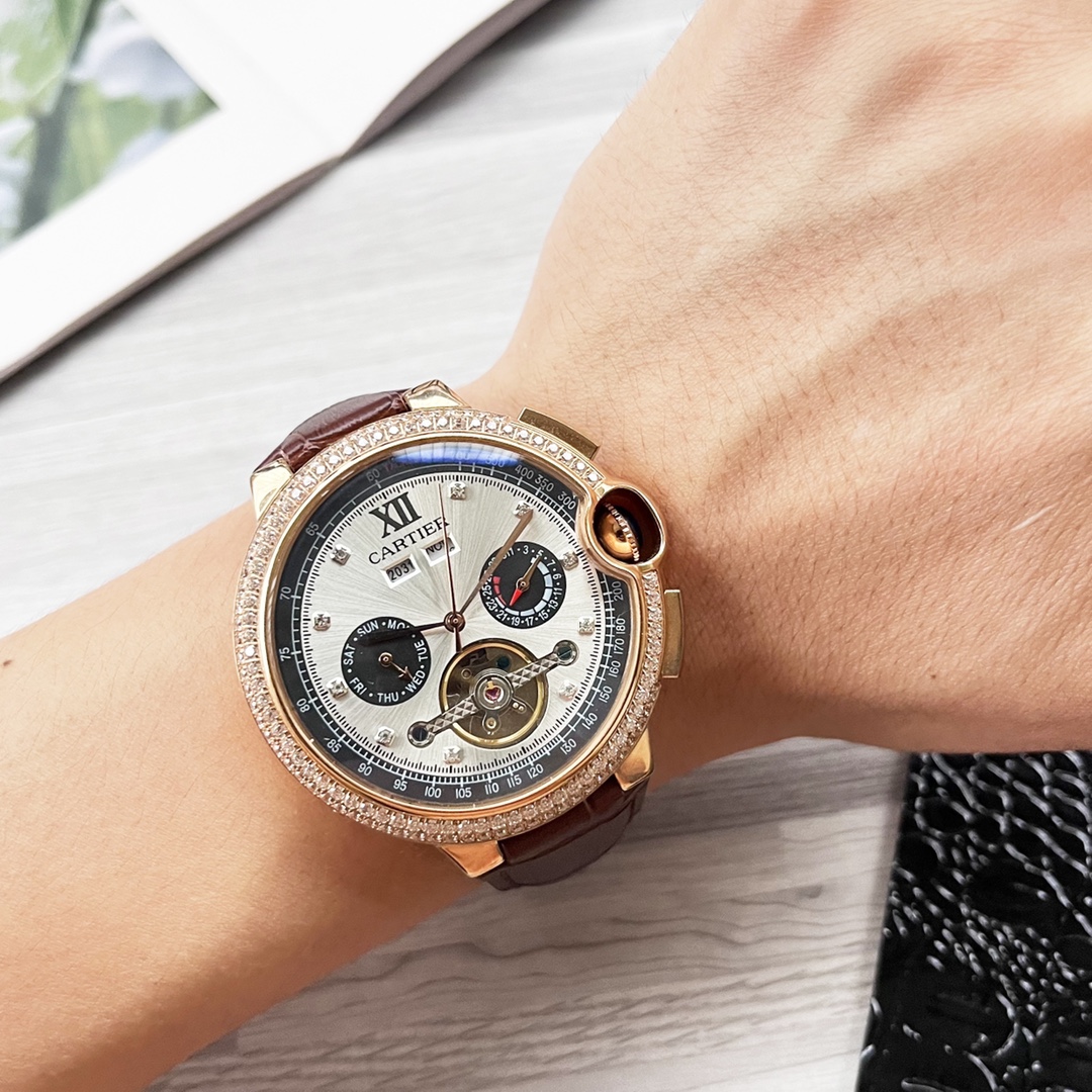 NO:339369,Platinum Steel 30 Blue Balloon Series Shockingly launched [Latest] Cartier Multifunctional Boutique Design [Type] Boutique Men's Watch [Watch Strap] Real Cowhide Strap [Movement] High-end Fully Automatic Mechanical Movement [Mirror] Mineral Strengthened Glass (More High Definition) Elegant Taste, Exotic, Ingenious, Ingenious, Wrist Treasure, Size Diameter 42mm Thickness 12.5mm Hot Sale!  Welcome to reprint!  cartier cowhide19860909白金钢30 蓝气球系列 震撼上市【最新】卡地亚 多功能精品设计【类型】精品男士腕表【表带】真牛皮表带【机芯】高端全自动机械机芯【镜面】矿物质强化玻璃（更高清） 品味高雅 浩瀚大气 匠心独运 腕间瑰宝 尺寸直径42mm厚12.5mm热卖上市！欢迎转载！,,cartier,cowhide,Watch