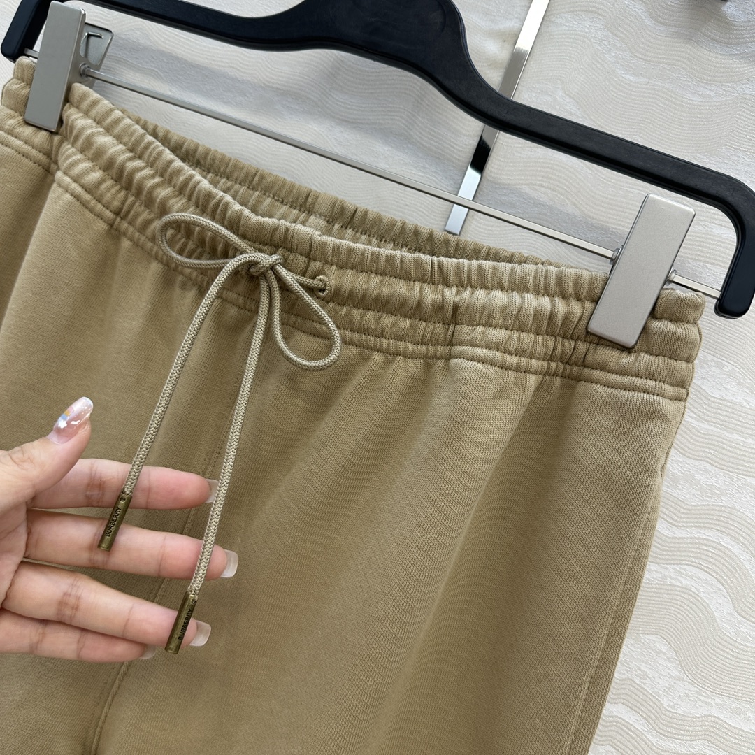 独家首发❤️爆单推荐！B家休闲穿搭！时髦风气质单品！立体刺绣战马时髦休闲裤！可甜可盐气质减龄少女风，松紧