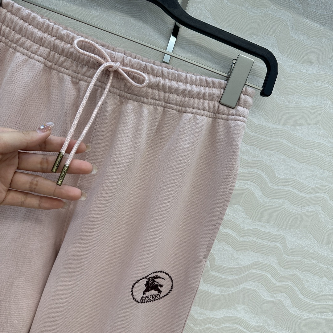 独家首发❤️爆单推荐！B家休闲穿搭！时髦风气质单品！立体刺绣战马时髦休闲裤！可甜可盐气质减龄少女风，松紧