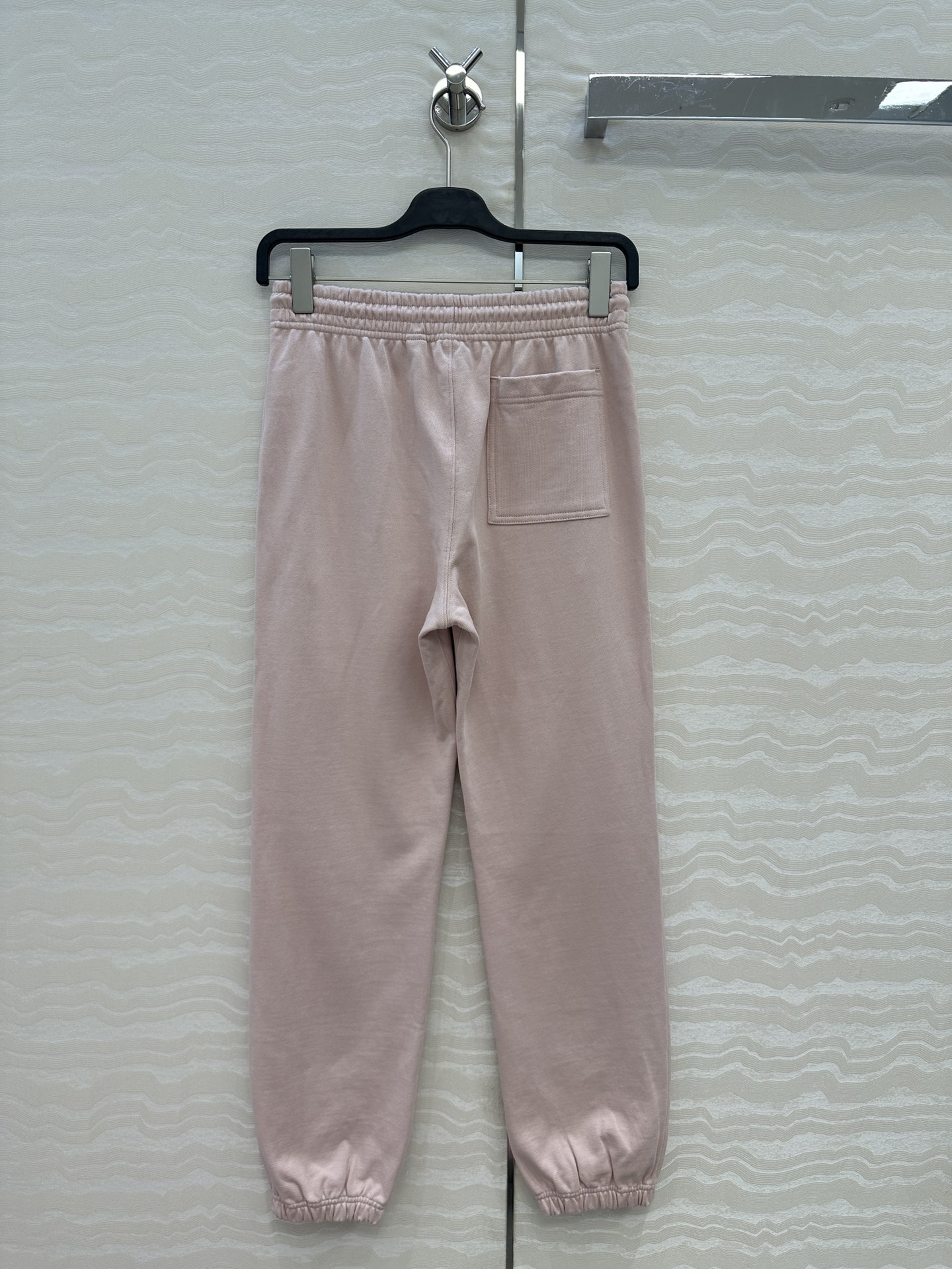 独家首发❤️爆单推荐！B家休闲穿搭！时髦风气质单品！立体刺绣战马时髦休闲裤！可甜可盐气质减龄少女风，松紧