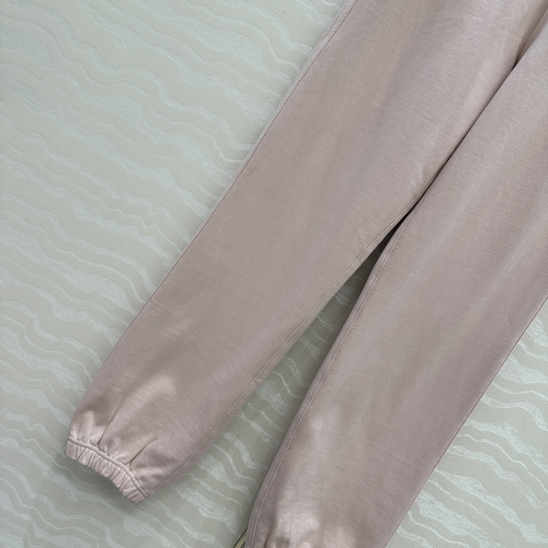 独家首发❤️爆单推荐！B家休闲穿搭！时髦风气质单品！立体刺绣战马时髦休闲裤！可甜可盐气质减龄少女风，松紧