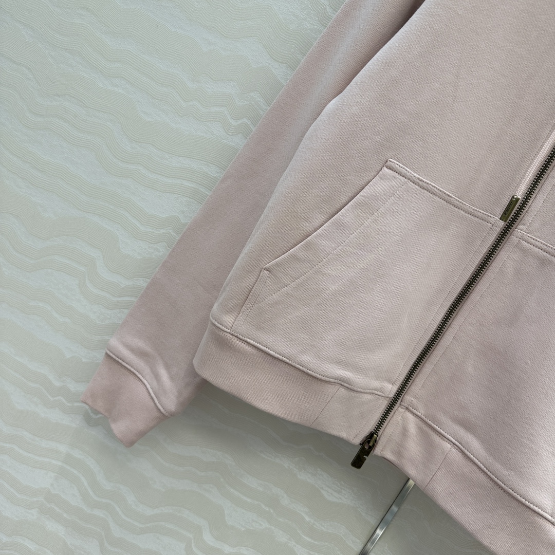 独家首发❤️爆单推荐！B家休闲穿搭！时髦风气质单品！立体刺绣战马连帽卫衣外套！可甜可盐气质减龄少女风，连