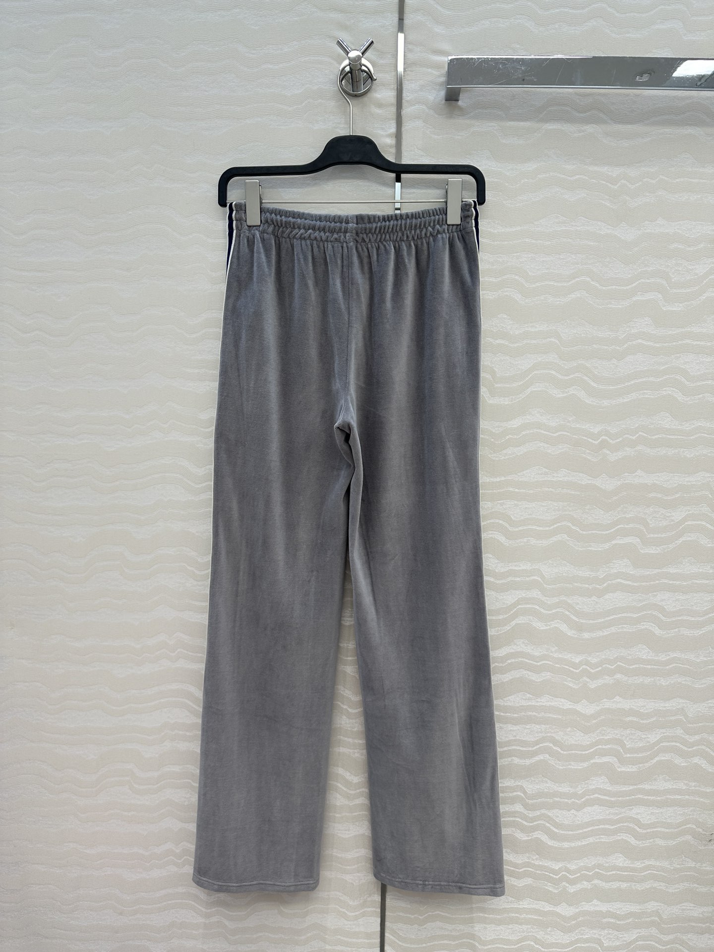 独家首发❤️原单品质。CE棒球🥎女孩气质穿搭❤️时髦有态度的运动直筒裤！定制色织纯棉天鹅绒面料质感轨糯细