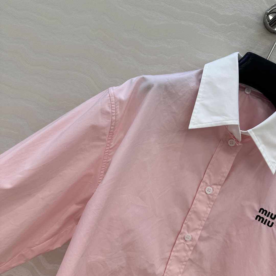 独家首发❤️原单品质🌸miu系少女穿搭！知性分子学院风衬衫。可拆卸翻领袖口设计！H小短款甜酷兼备减龄穿搭