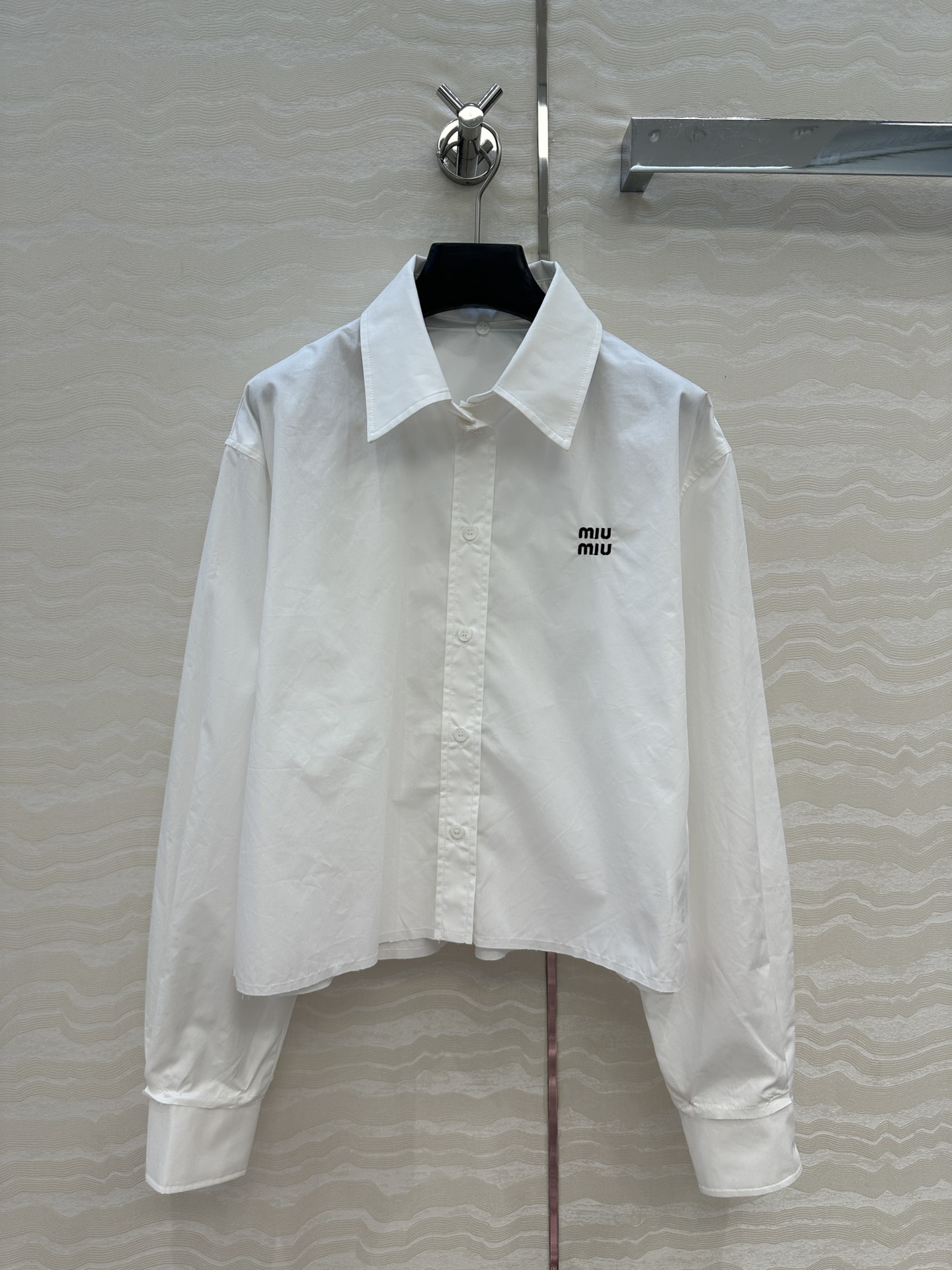 独家首发❤️原单品质🌸miu系少女穿搭！知性分子学院风衬衫。可拆卸翻领袖口设计！H小短款甜酷兼备减龄穿搭