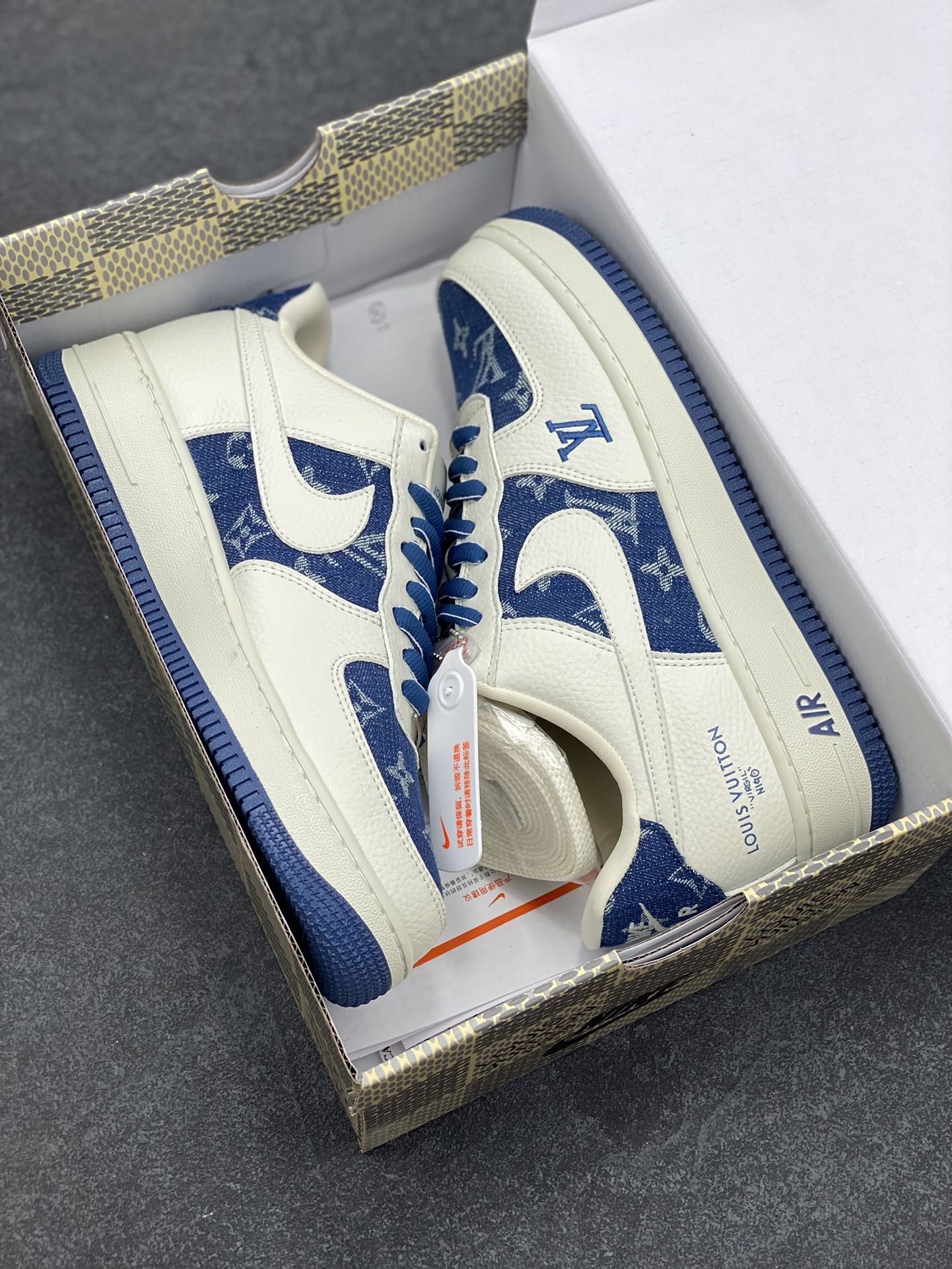 图片[9]-NIke Air Force 1 \’07 Low LV联名-白蓝牛仔 空军一号低帮 运动鞋 休闲鞋 折边针车 工艺难度大 原楦头原纸板 原装鞋盒 定制五金配件 内置全掌气垫 原厂鞋底 货号：SC9207-536 尺码：36 36.5 37.5 38 38.5 39 40 40.5 41 42 42.5 43 44 44.5 45-选品中心