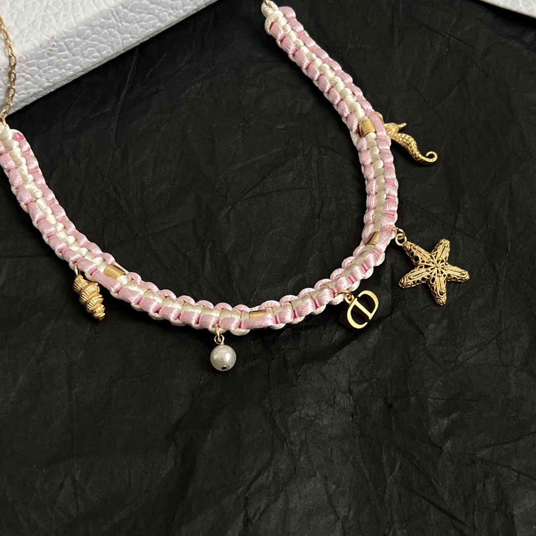 【】👑Dior 迪奥  手工绳子 项链 精选原版一致 黄铜材质 甜美气质高雅。
