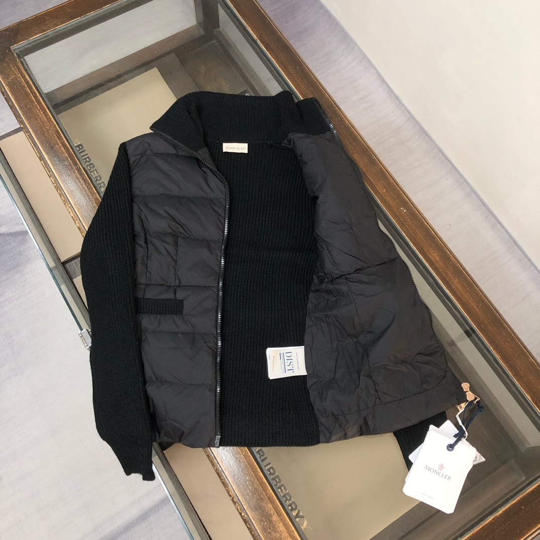 羽绒 ——————💚女款🆕🆕🆕MONCLER 蒙口 2025秋冬高端定制针织羽绒外套女装打造而成,触感极