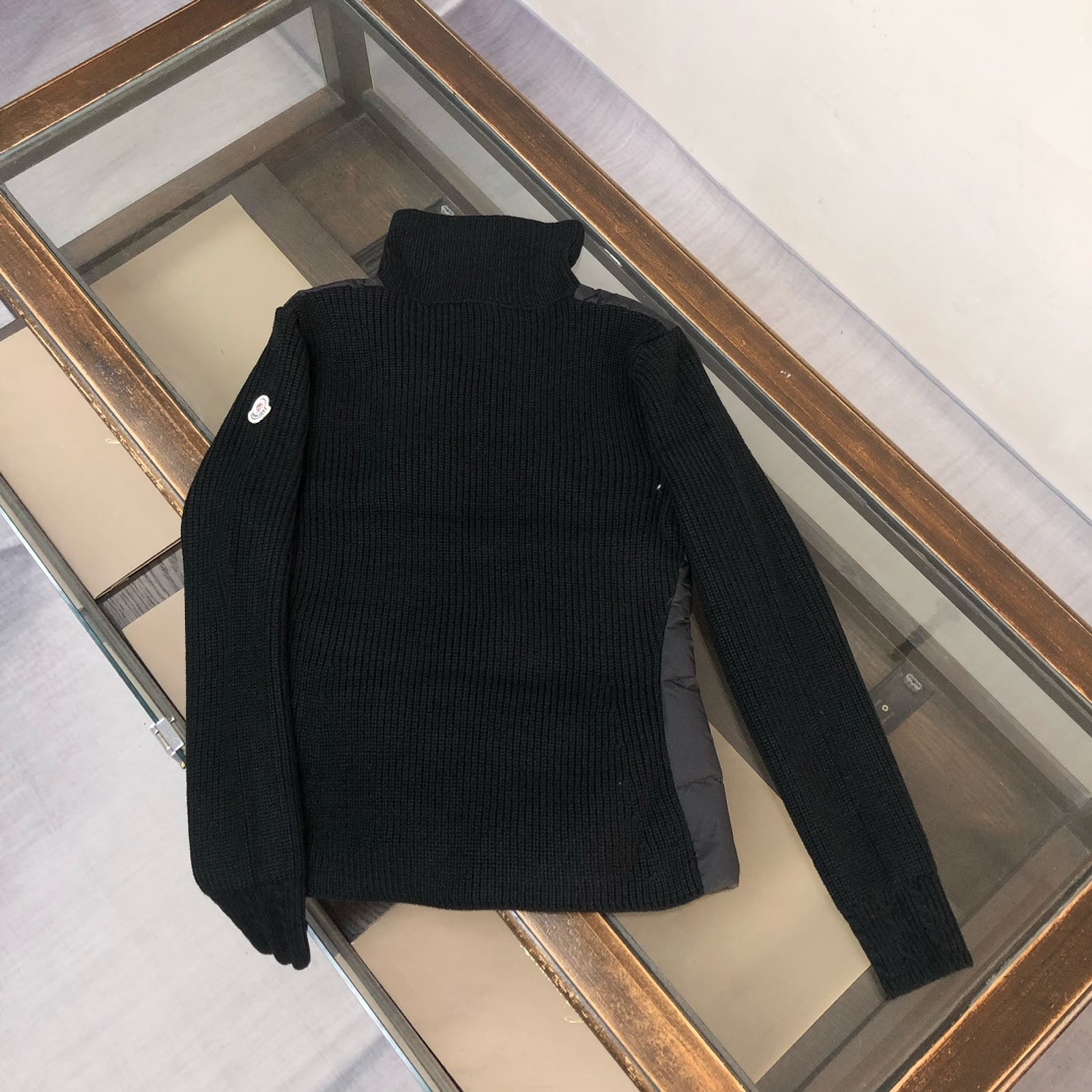 羽绒 ——————💚女款🆕🆕🆕MONCLER 蒙口 2025秋冬高端定制针织羽绒外套女装打造而成,触感极