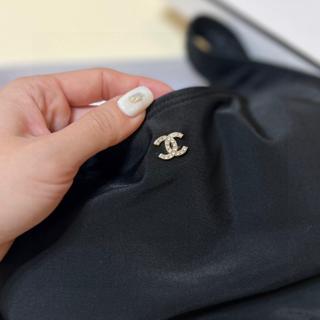  🆕
Chanel 香奈儿新款印花比基尼👙❤️😍🥰适合多种场景的游泳衣🏊‍♀️海边 游泳池 温泉 水上乐