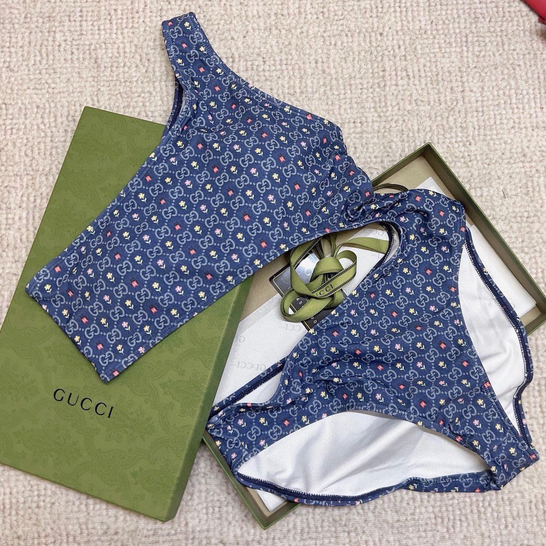 。

Gucci古奇公蕾丝比基尼👙S。M L XL