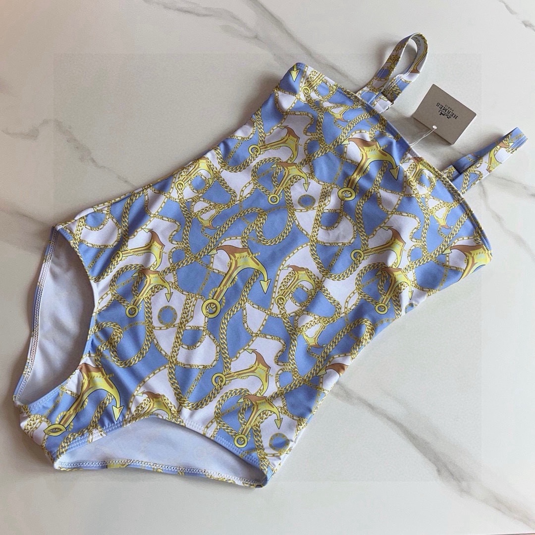  🆕
爱马仕HERMES连体比基尼泳衣👙❤️😍🥰适合多种场景的游泳衣🏊‍♀️海边 游泳池 温泉 水上乐园