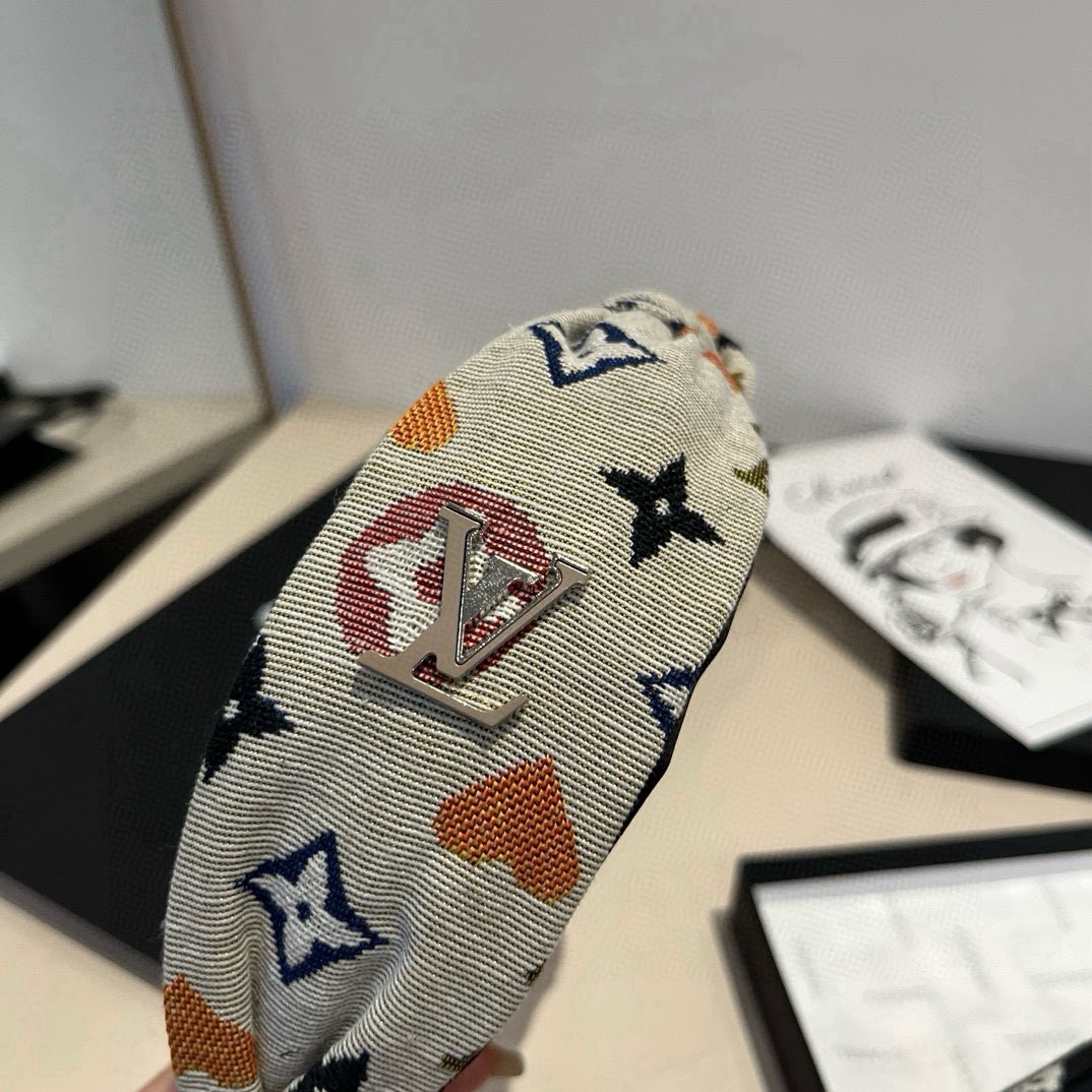 🆕

Lv新款发箍，七彩老花