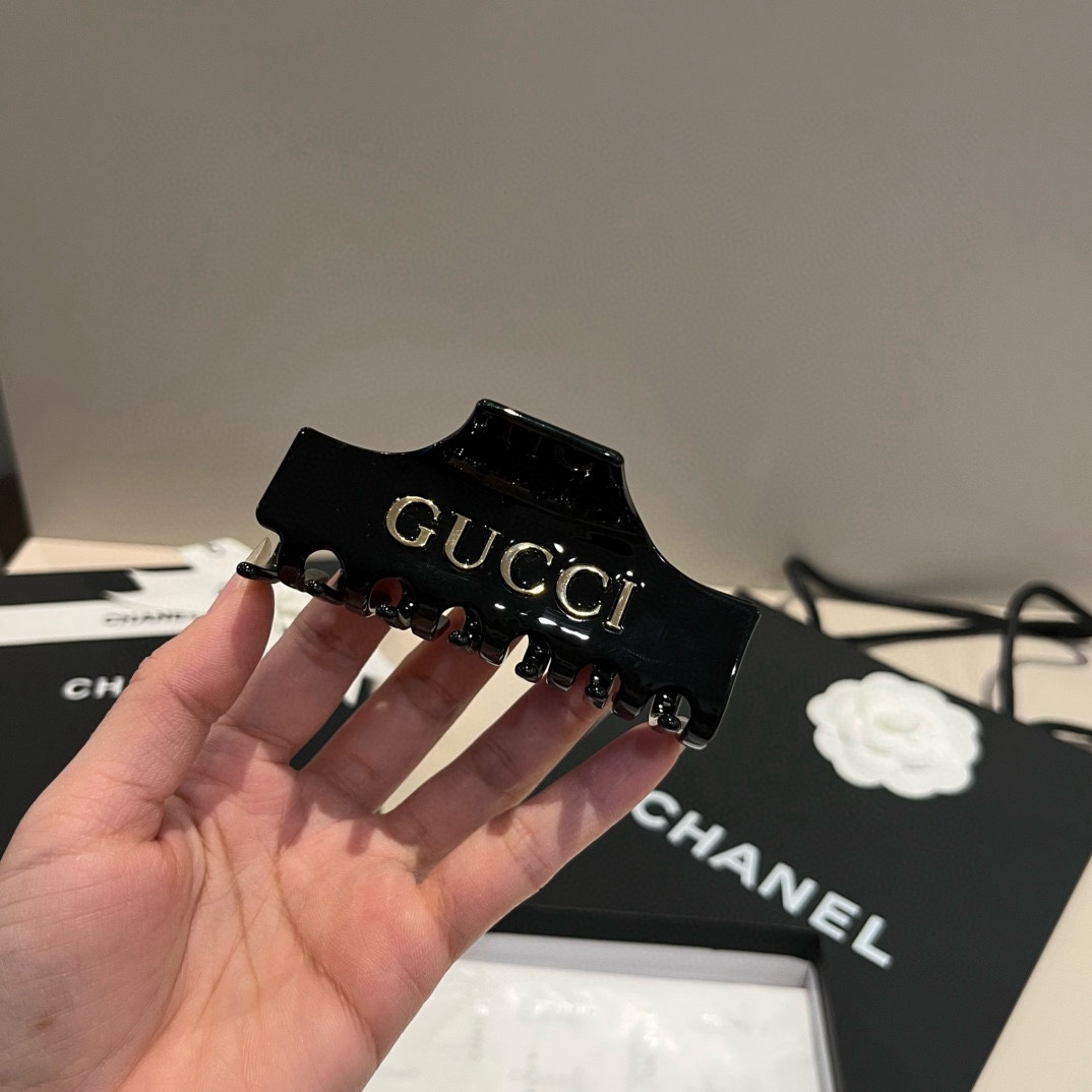 🆕

Gucci古奇新款发夹