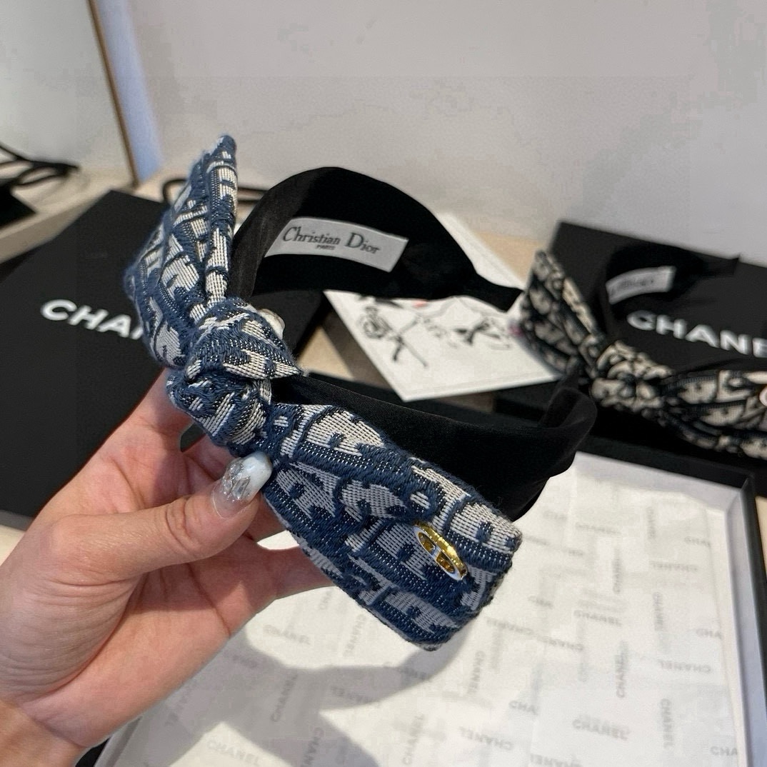 🆕

Dior迪奥新款发箍