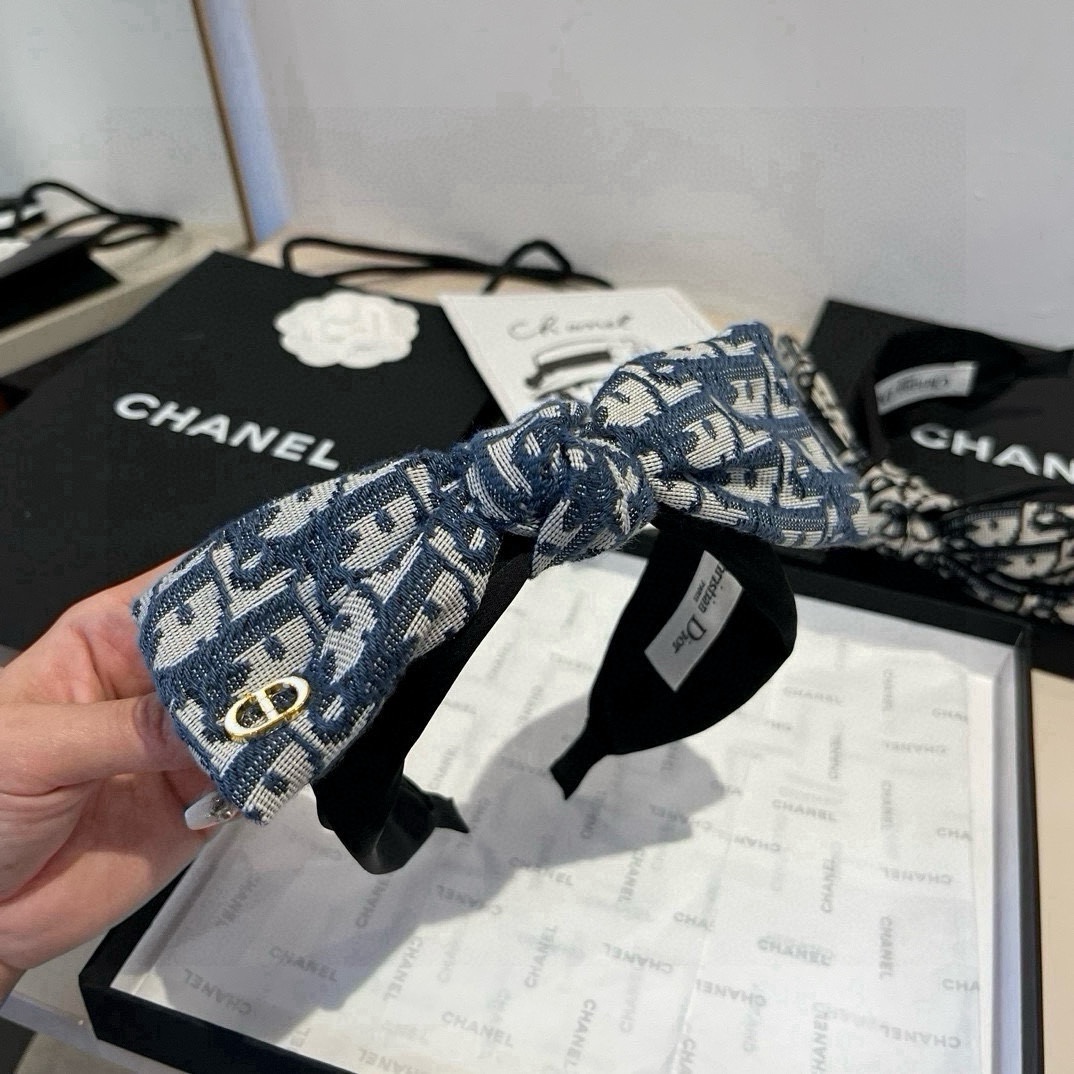🆕

Dior迪奥新款发箍