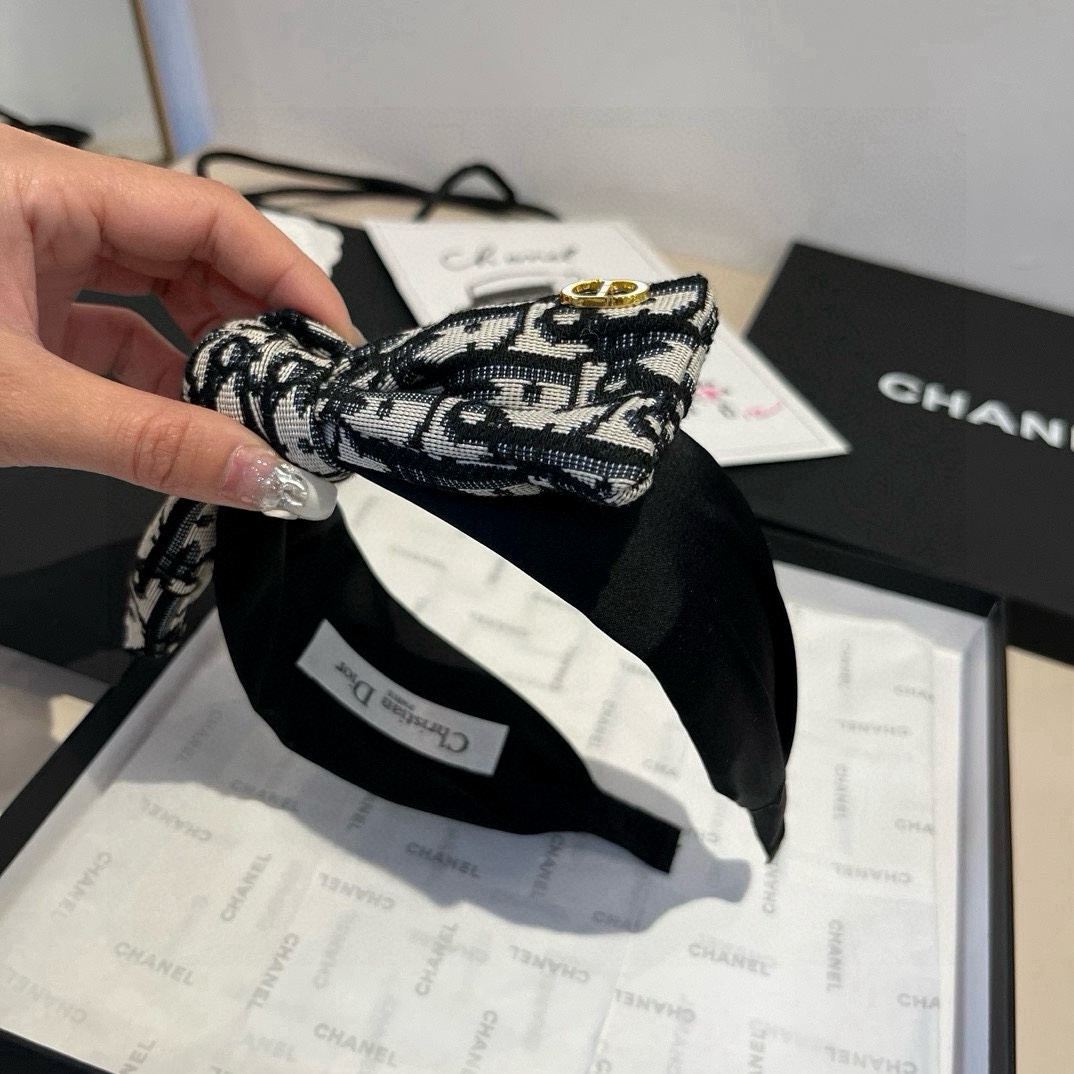 🆕

Dior迪奥新款发箍