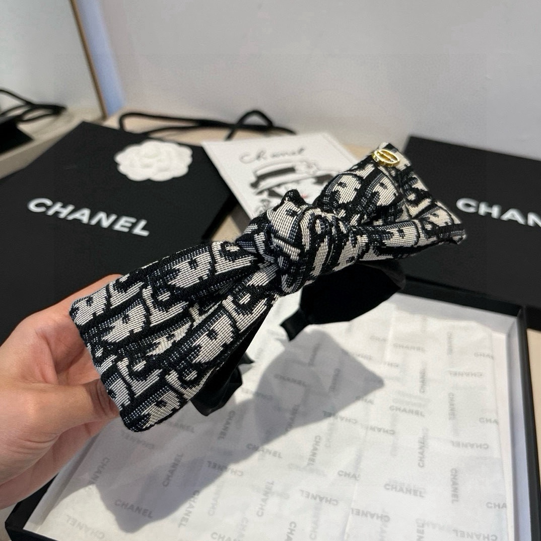 🆕

Dior迪奥新款发箍