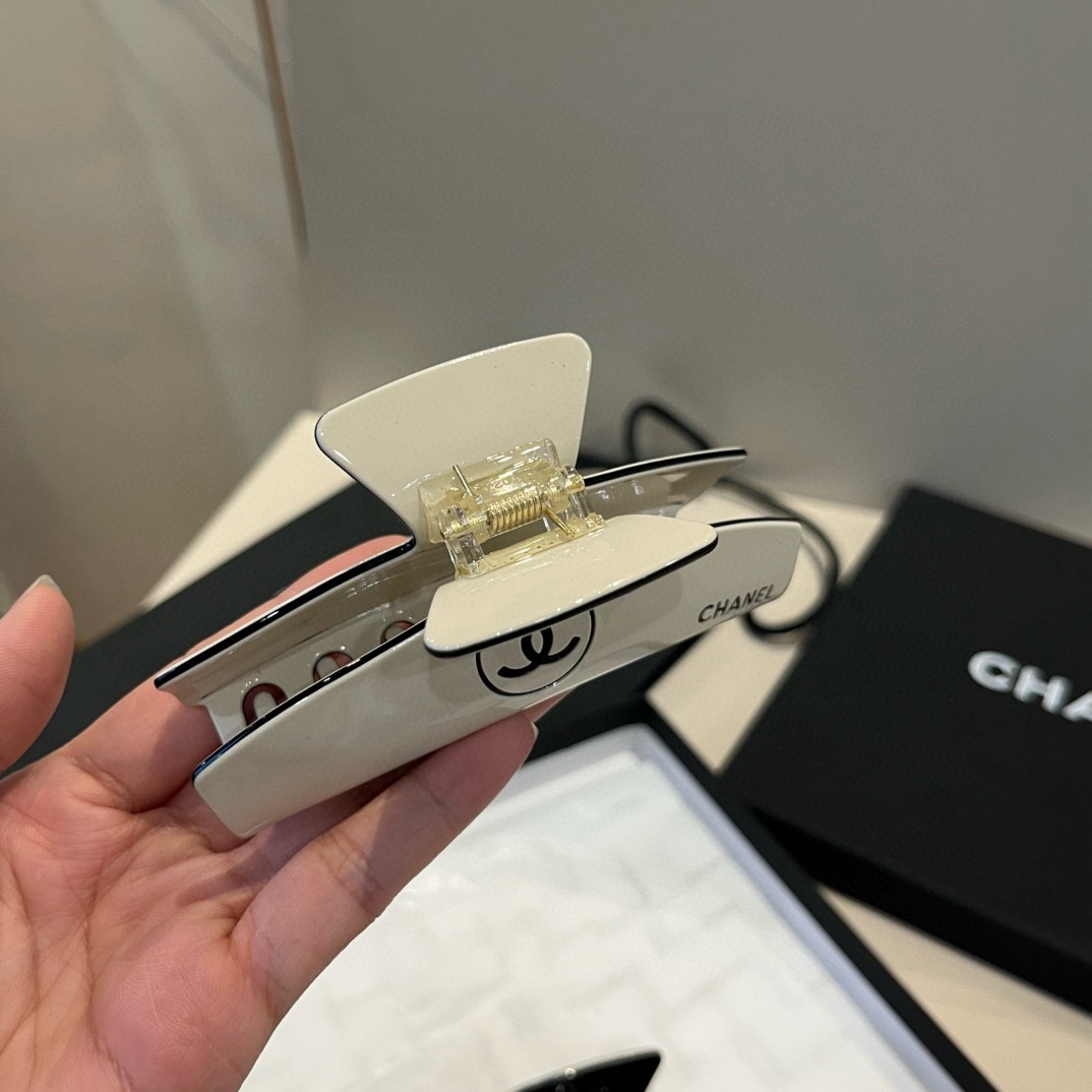 🆕

Dior迪奥新款发箍