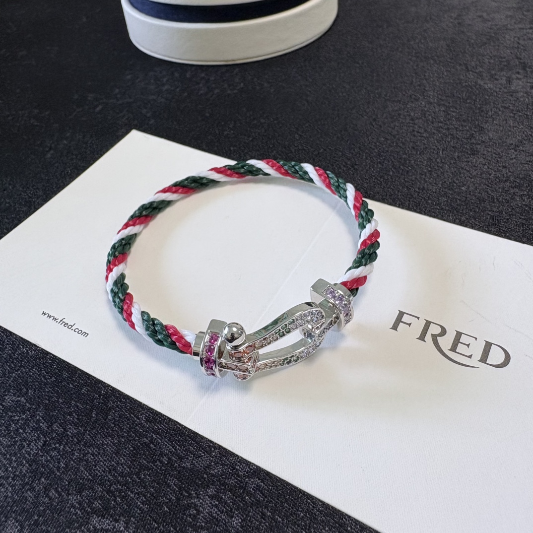 Fashionable Three-Colored Chain Bracelet with Drills and Fluorescent Yellow Accents - 图片 7