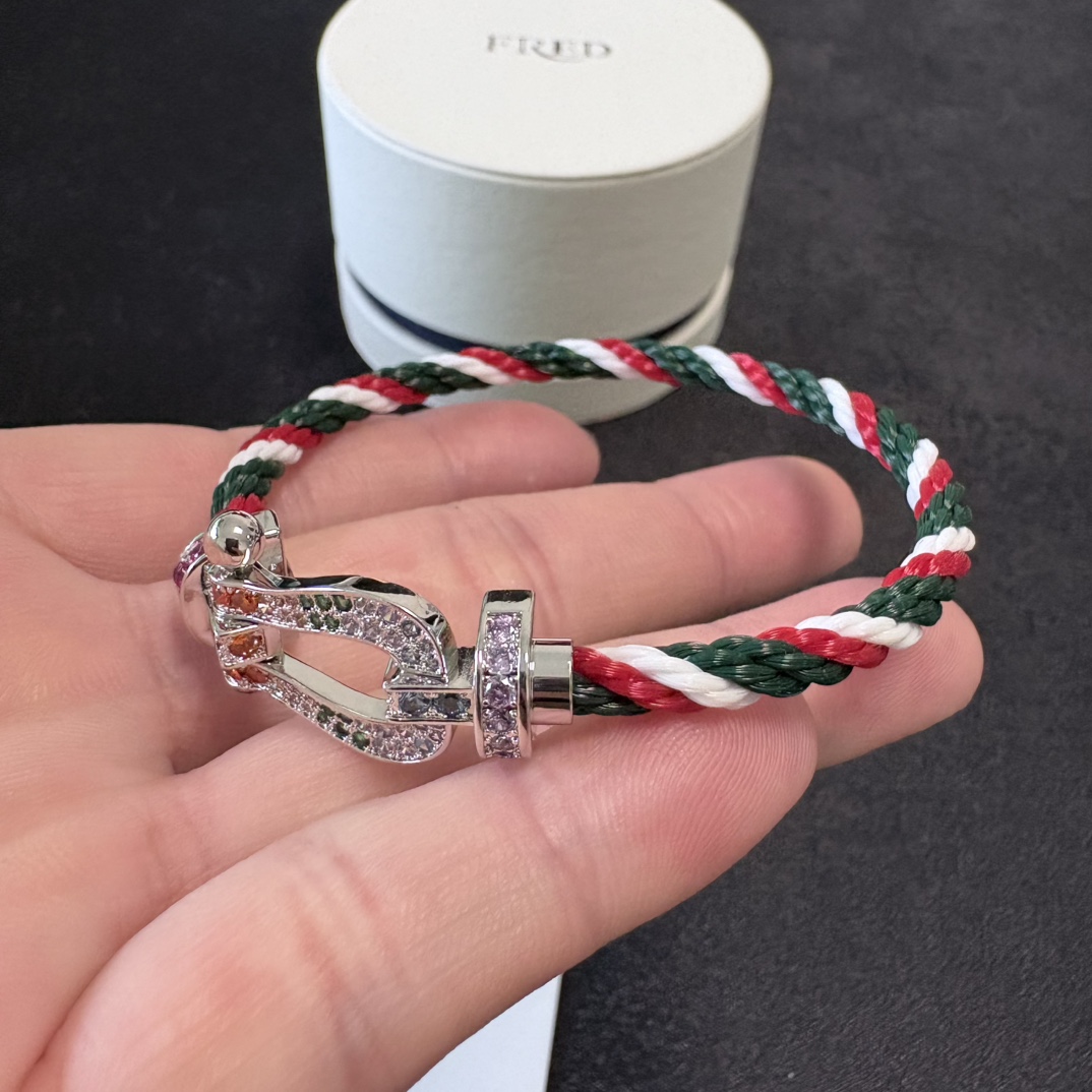 Fashionable Three-Colored Chain Bracelet with Drills and Fluorescent Yellow Accents - 图片 2