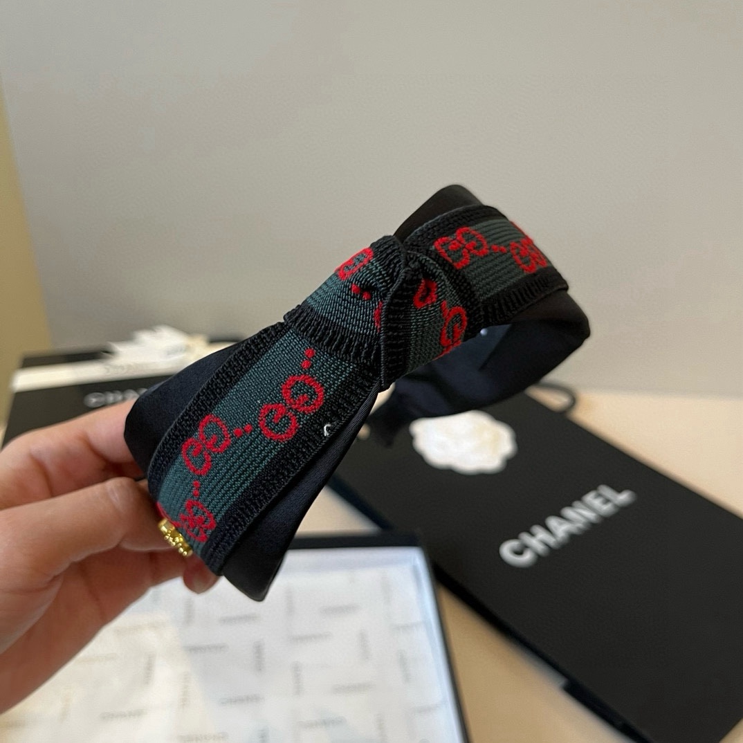 🆕

Gucci古奇新款发箍