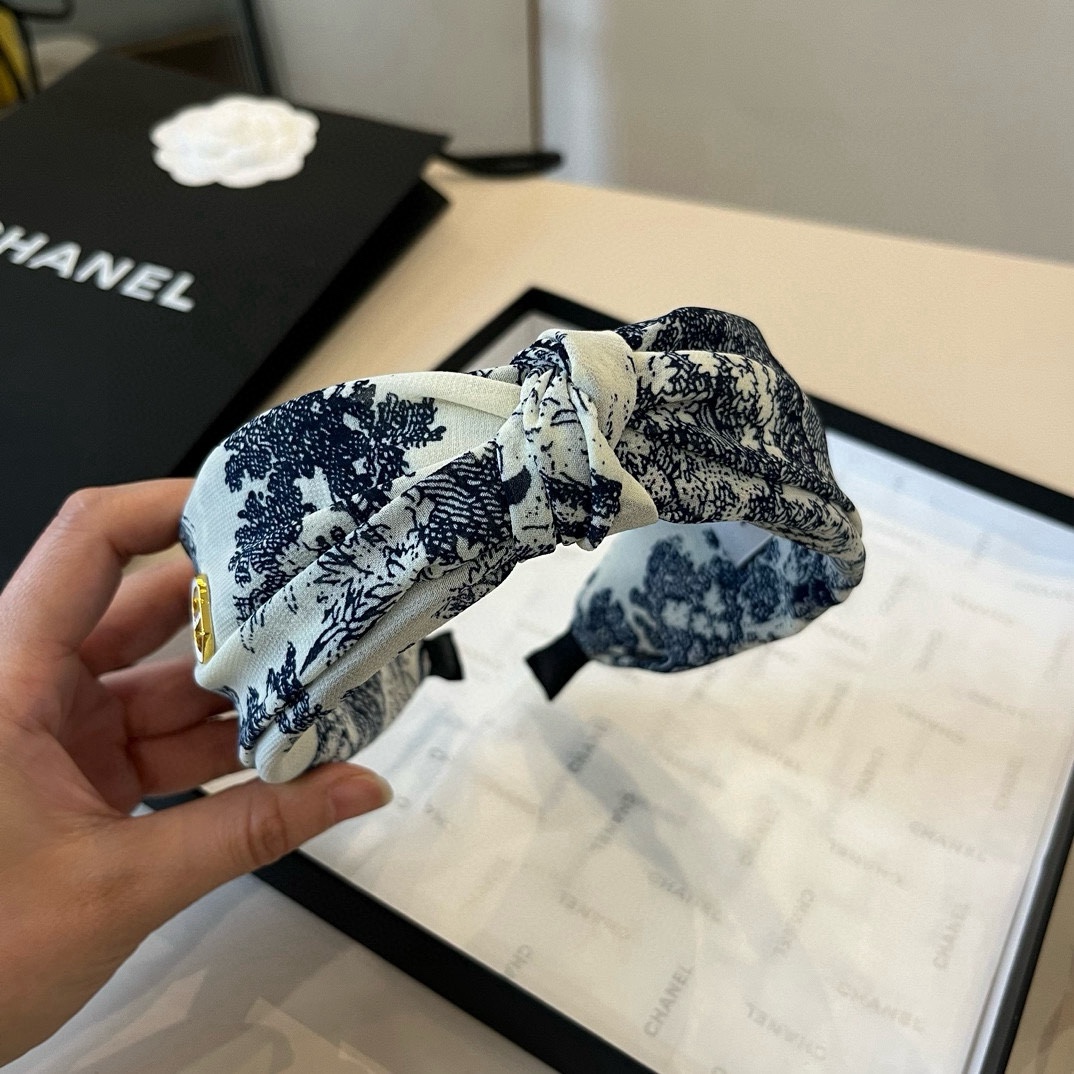 🆕

Dior迪奥新款发箍