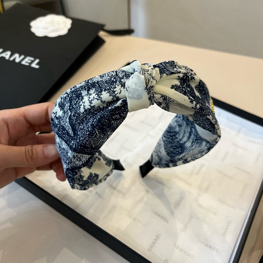 🆕

Dior迪奥新款发箍