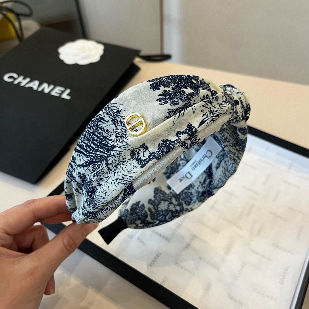 🆕

Dior迪奥新款发箍