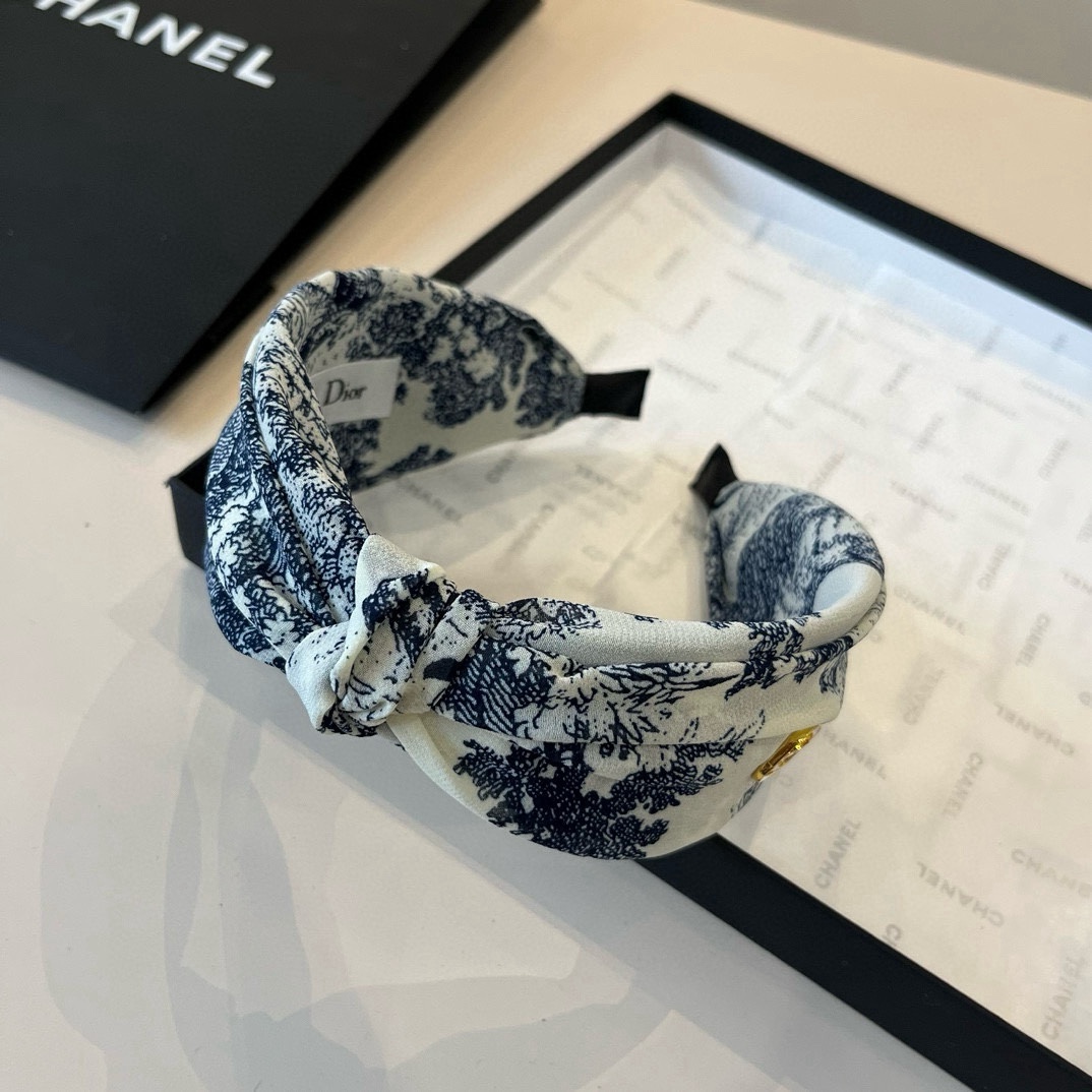 🆕

Dior迪奥新款发箍