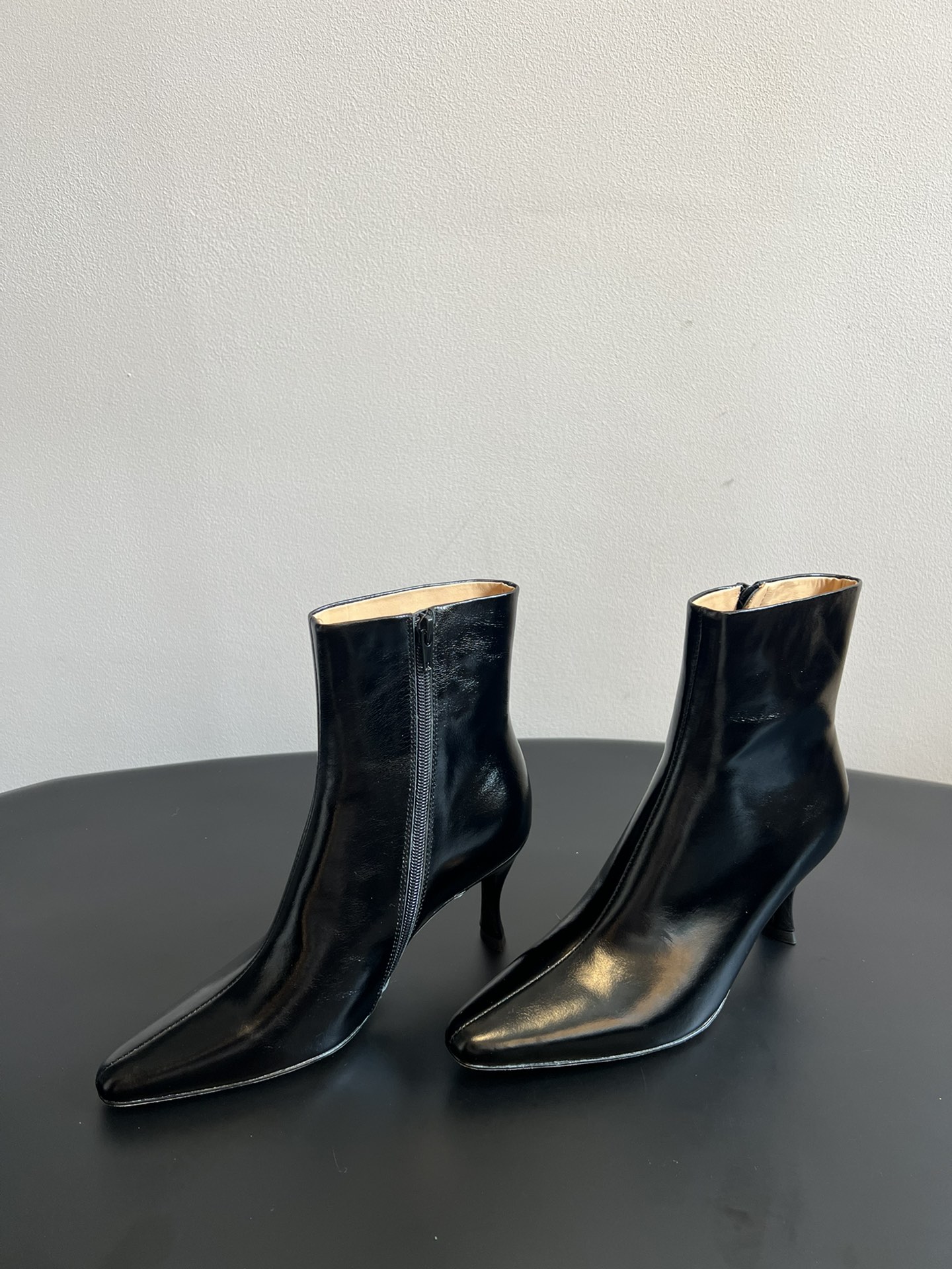 “BYFAR P840 Top Quality Boots: Stylish, Long-Legged, and Versatile for Autumn and Winter Fashion”